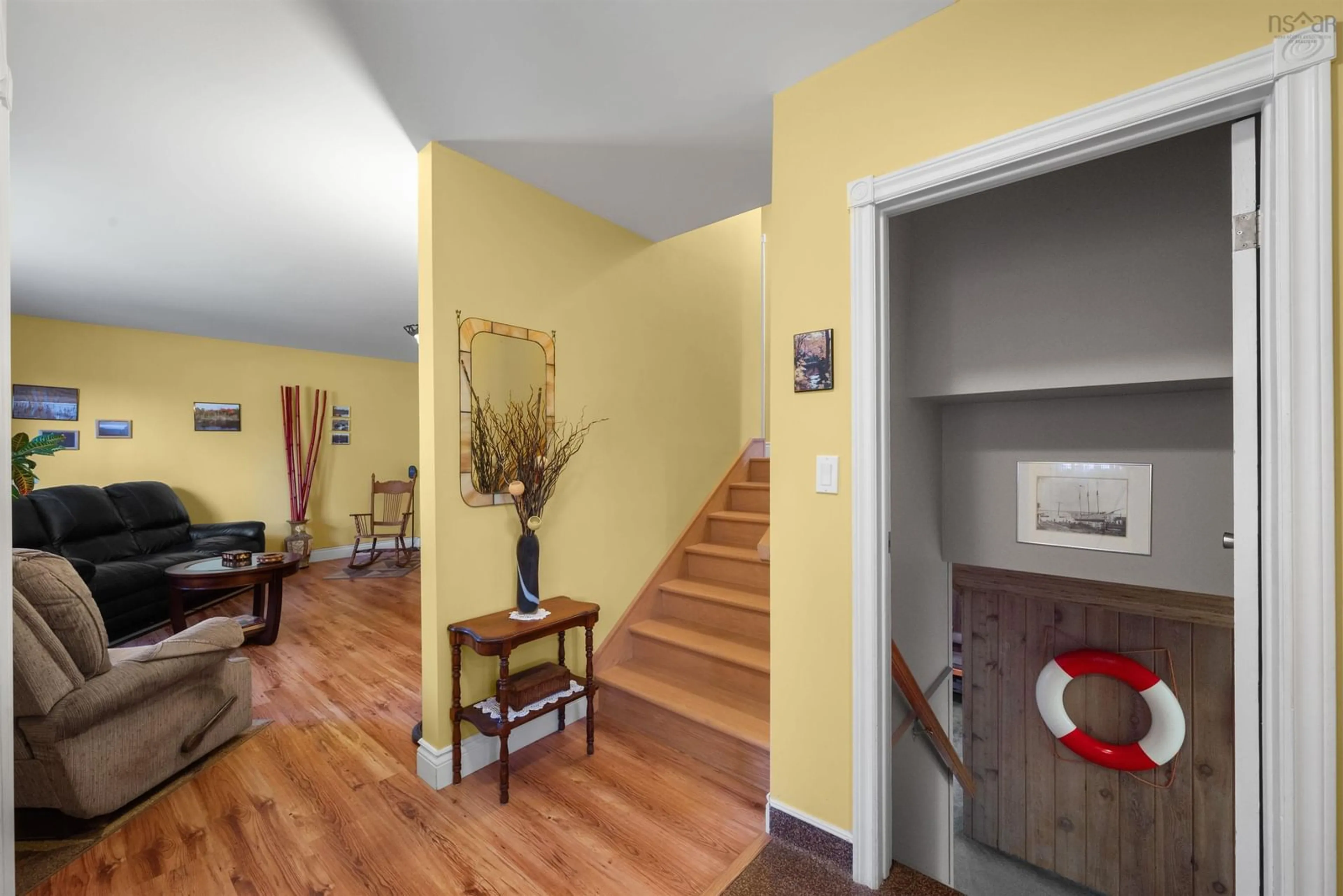 Indoor entryway, wood floors for 206 Lakeview Rd, Lakeview Nova Scotia B4C 4C8