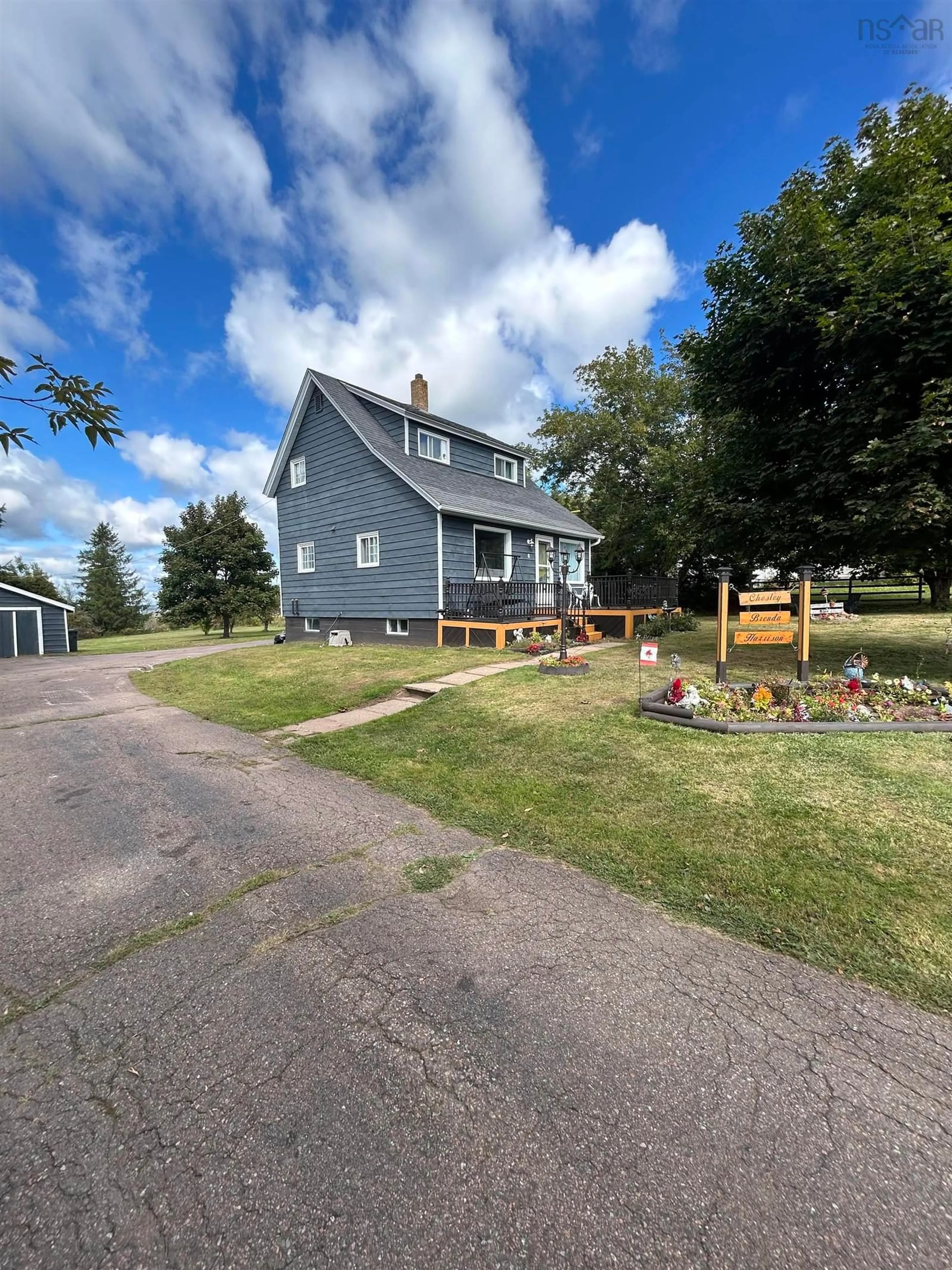 Frontside or backside of a home, cottage for 6 Maple St, Springhill Nova Scotia B0M 1X0