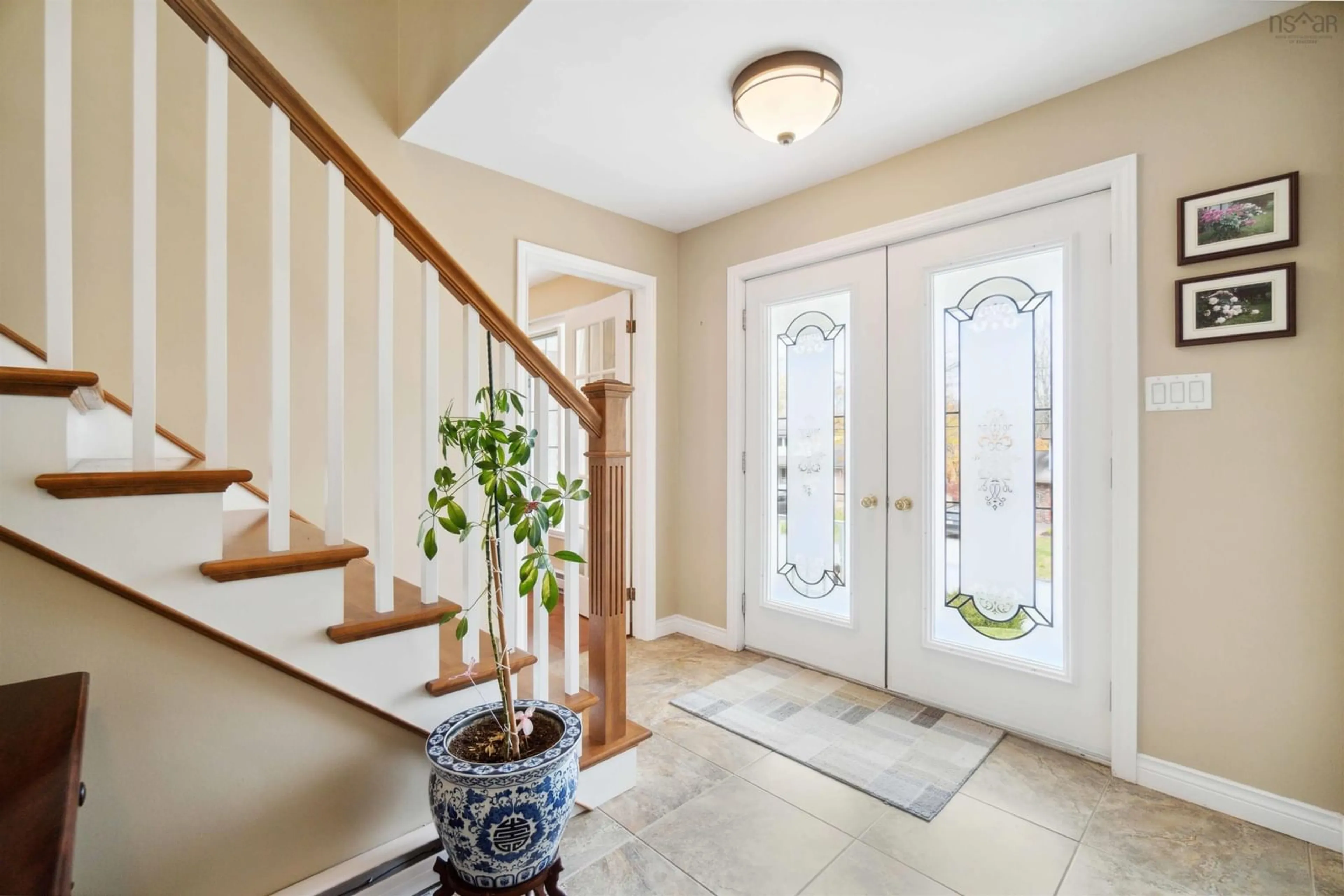 Indoor entryway, wood floors for 244 Hallmark Ave, Lower Sackville Nova Scotia B4C 3P9