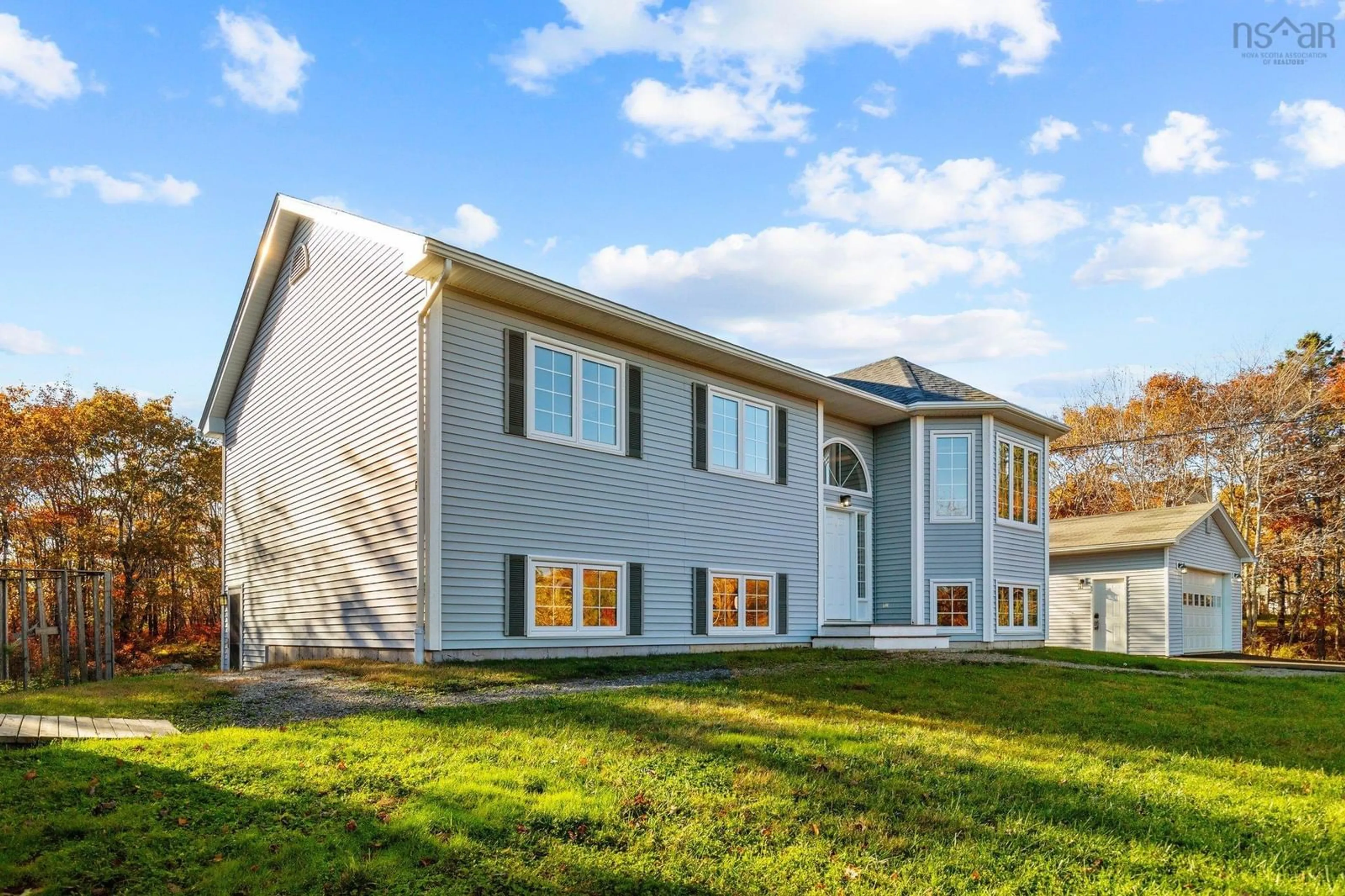 Home with vinyl exterior material for 161-163 Blackbear Cir, Lewis Lake Nova Scotia B3Z 0E2