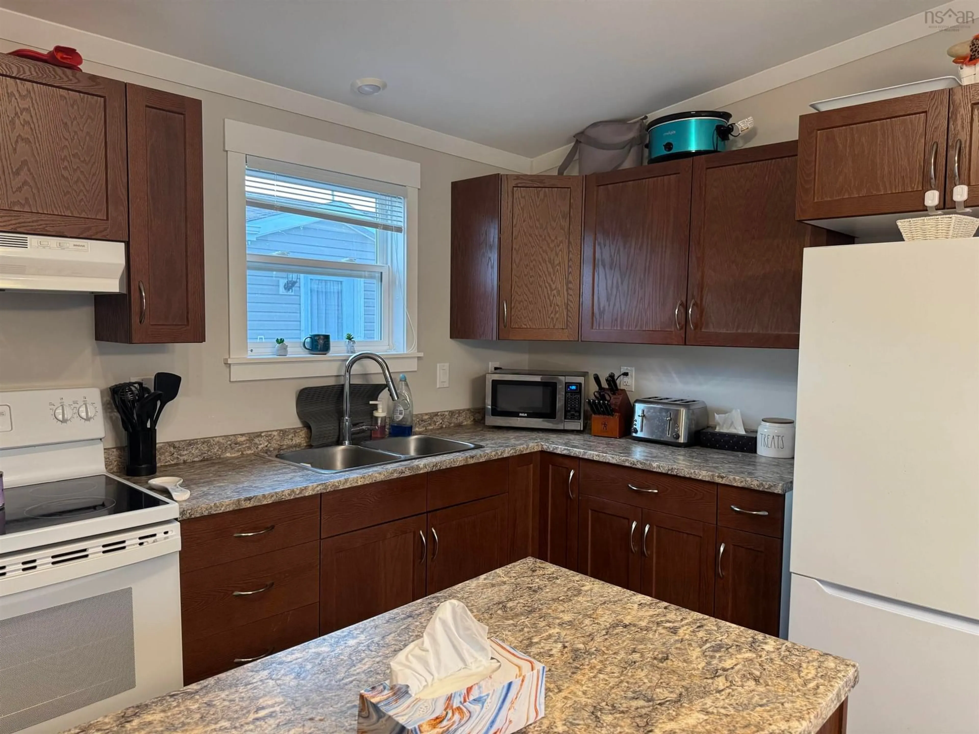 Standard kitchen, wood floors, cottage for 26 Breeze Cir, Hubbards Nova Scotia B0J 1T0