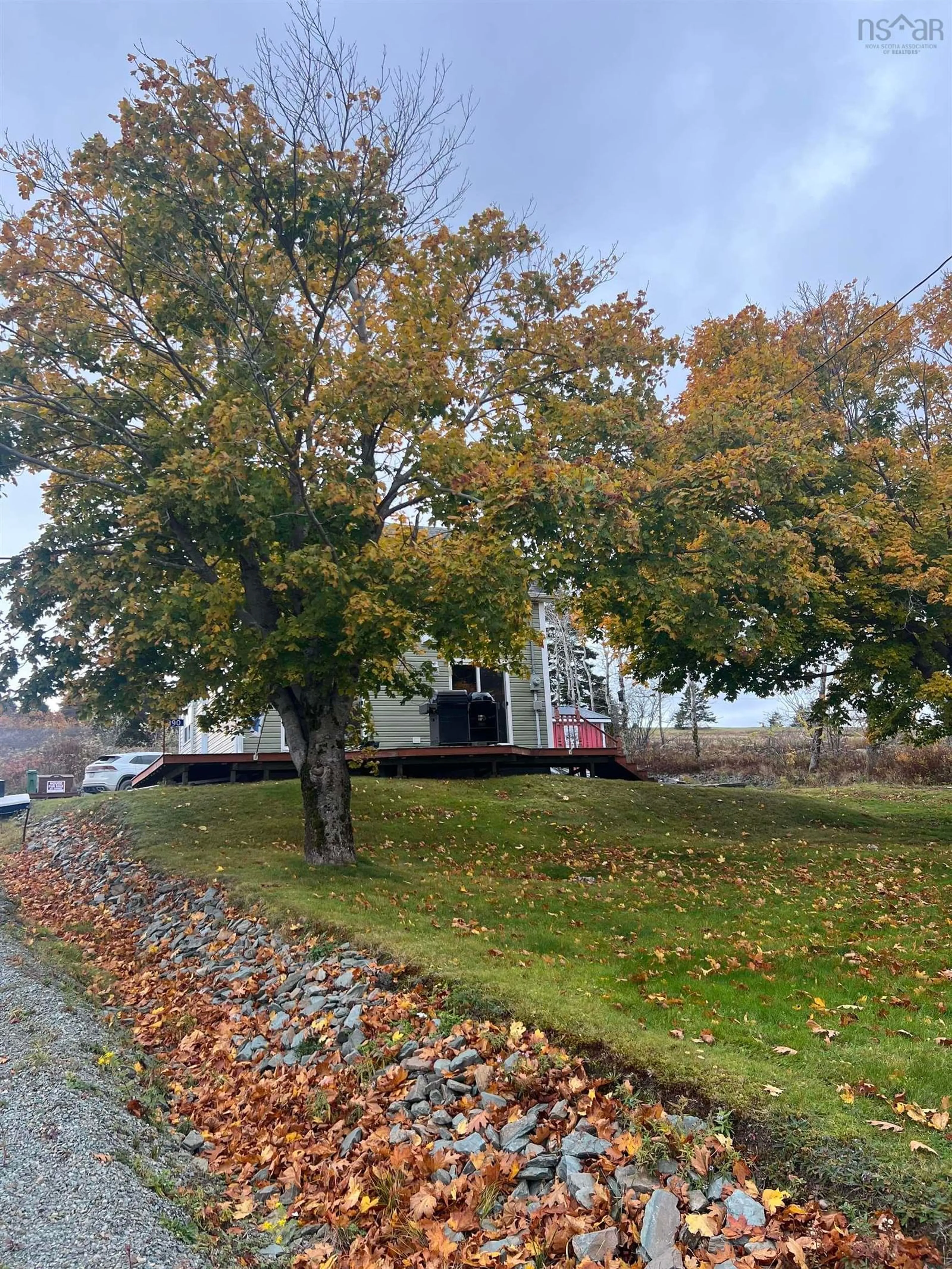 A pic from exterior of the house or condo, the street view for 390 Sterling St, Canso Nova Scotia B0H 1H0