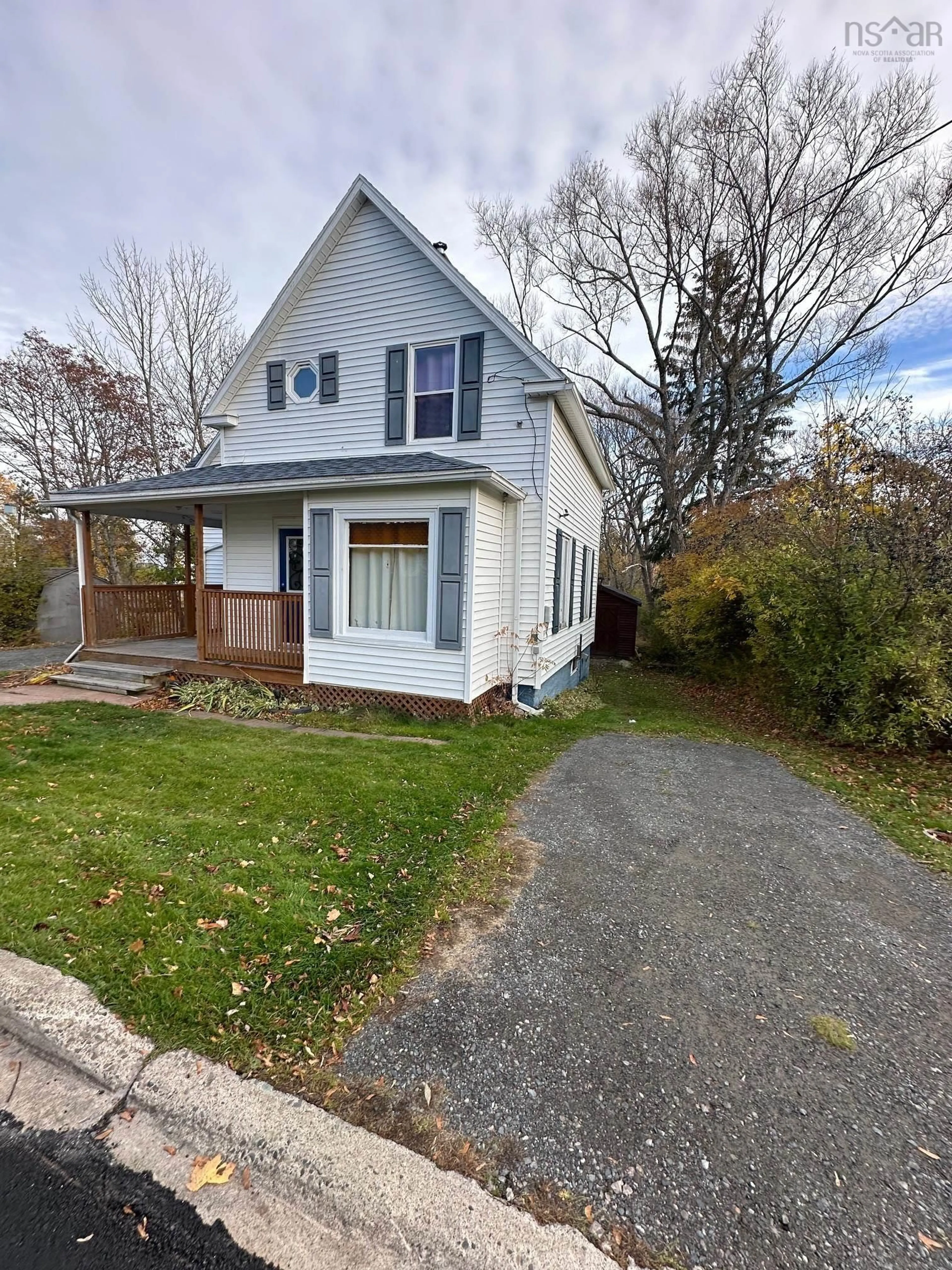 Frontside or backside of a home, cottage for 2013 Acadia St, Westville Nova Scotia B0K 2A0