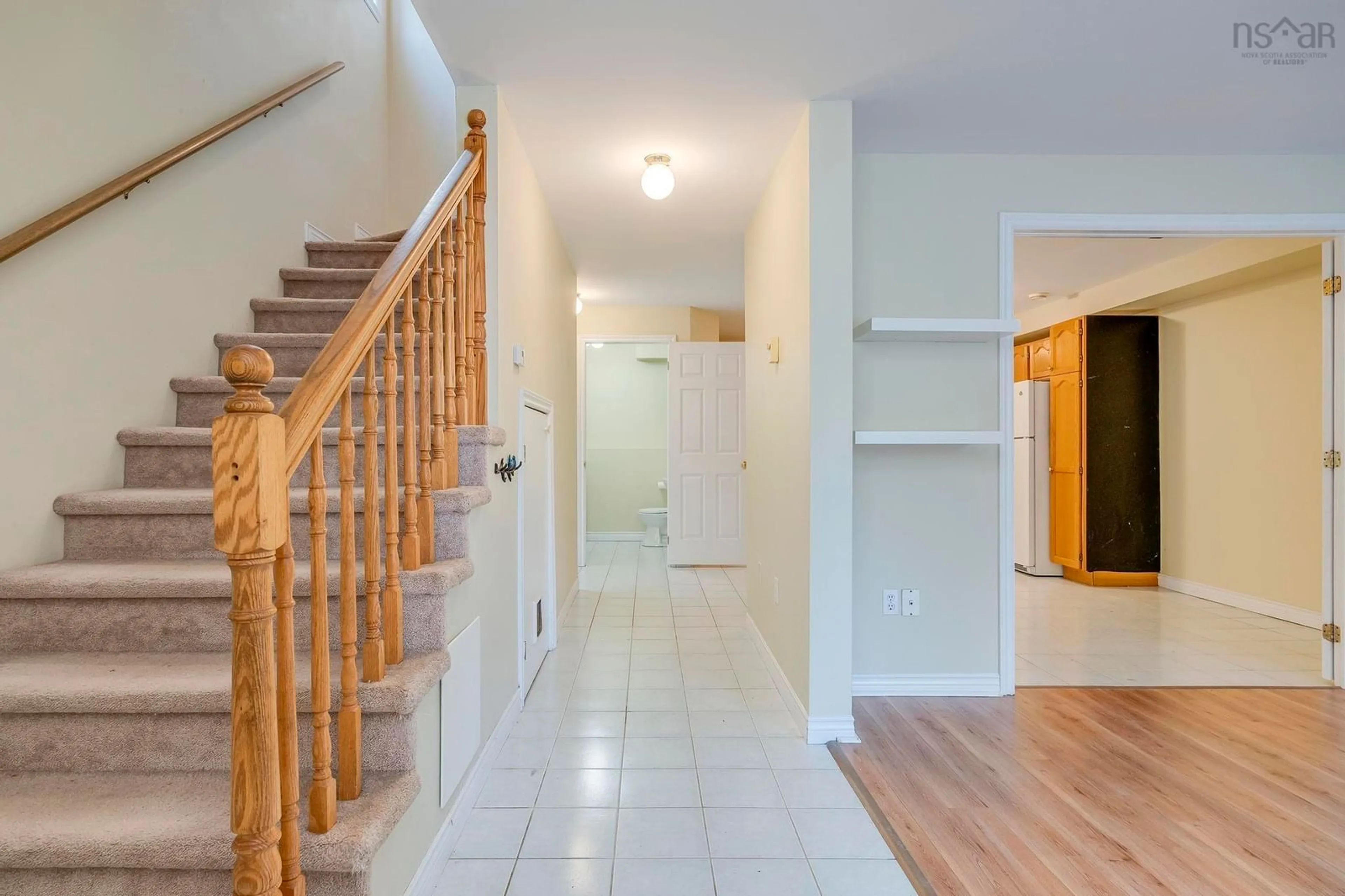 Indoor entryway, wood floors for 48 Amin St, Bedford Nova Scotia B4A 4B8