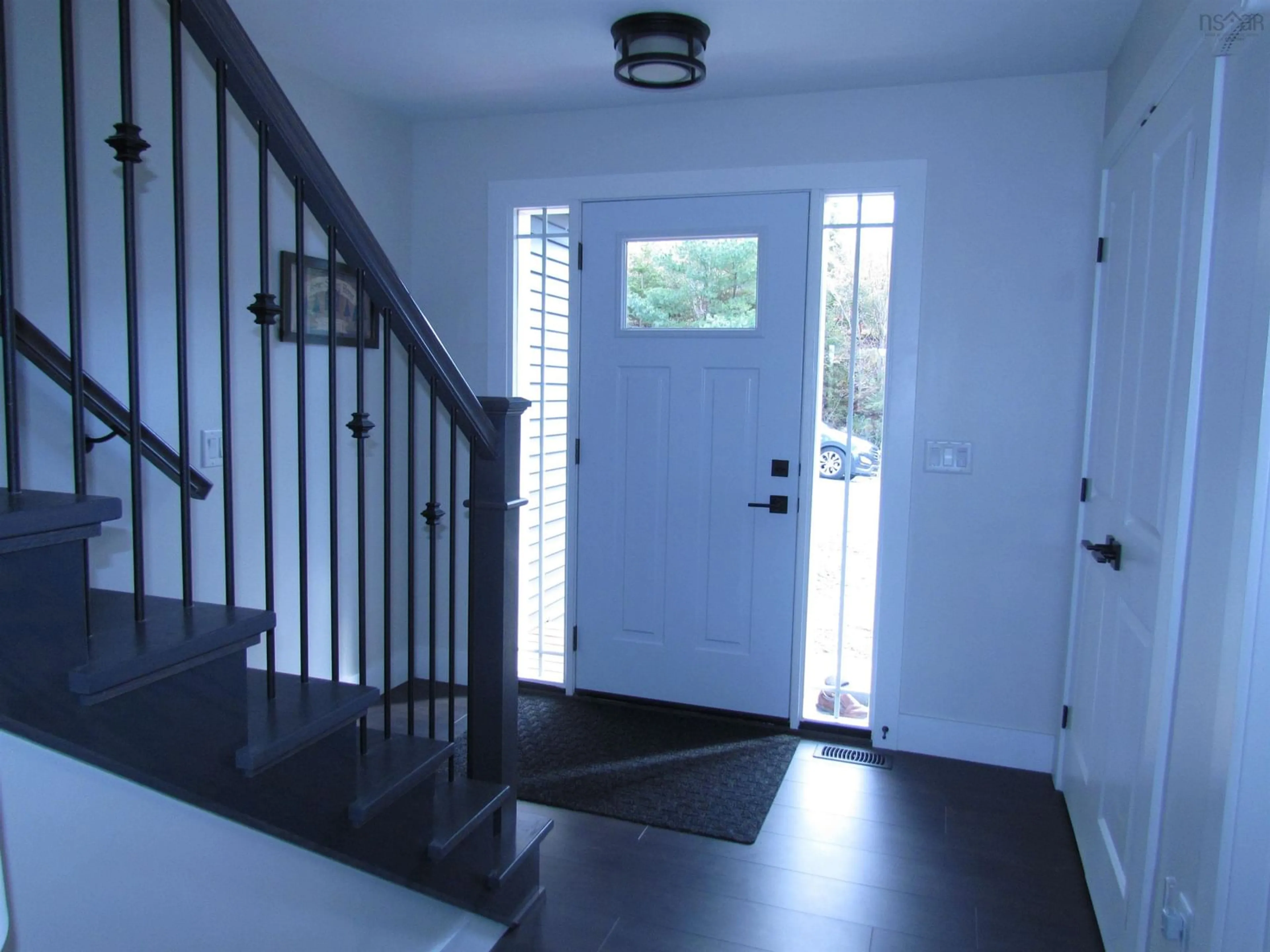 Indoor entryway, wood floors for 523 Westwood Blvd, Upper Tantallon Nova Scotia B3Z 4K2