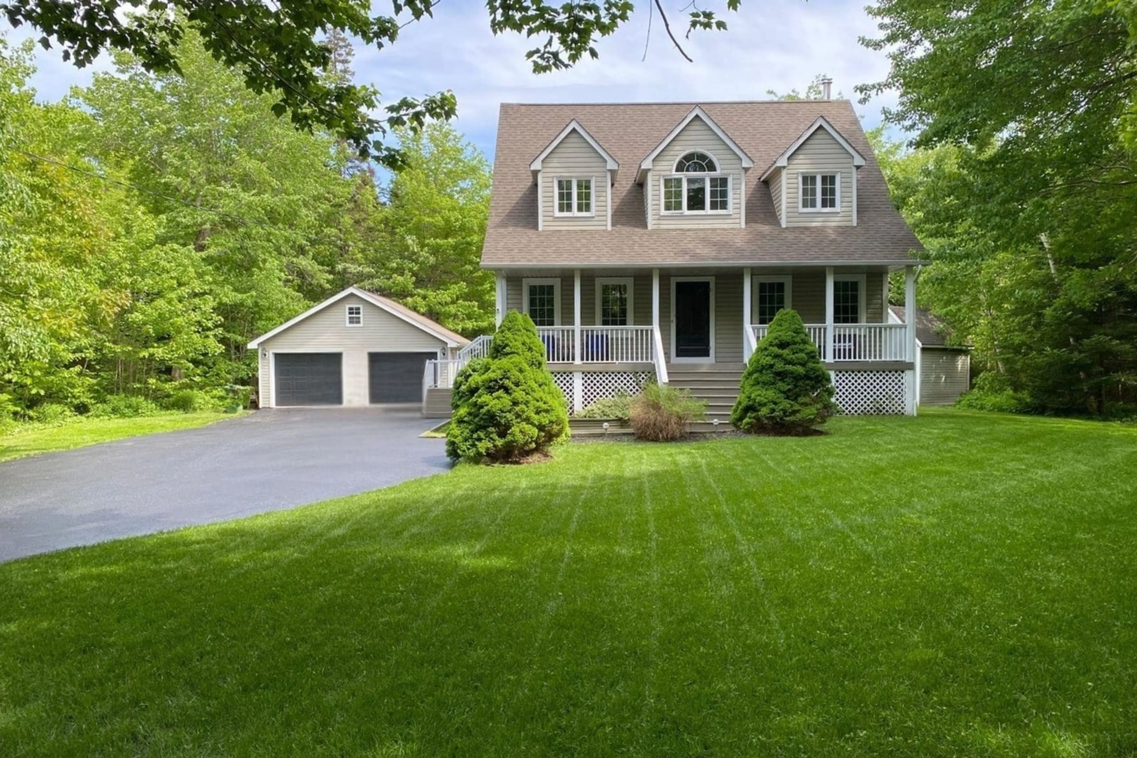 Frontside or backside of a home, cottage for 331 Windsor Dr, Stillwater Lake Nova Scotia B3Z 1H1