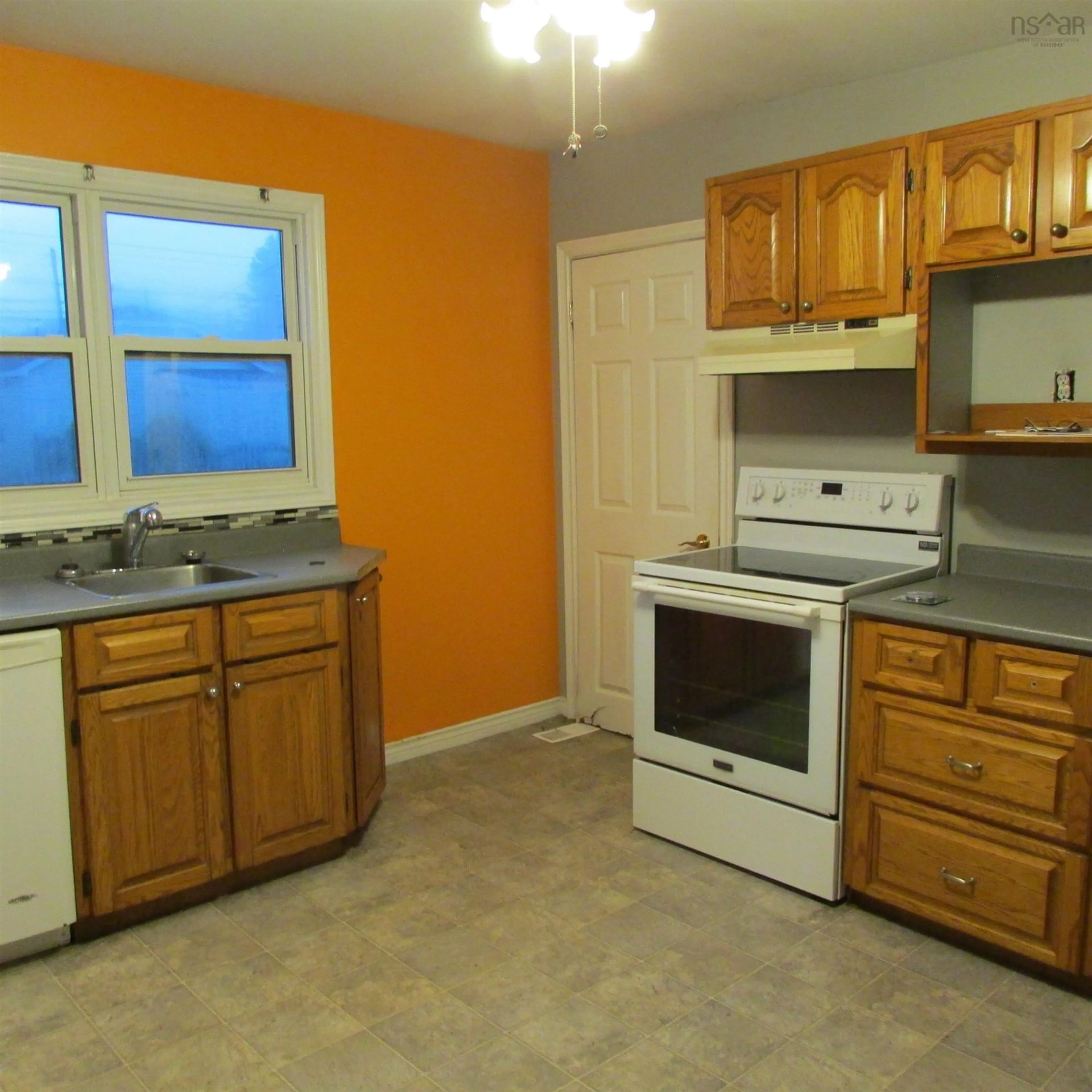 Standard kitchen, unknown floor, cottage for 73 Willow St, Sydney Nova Scotia B1P 2A2