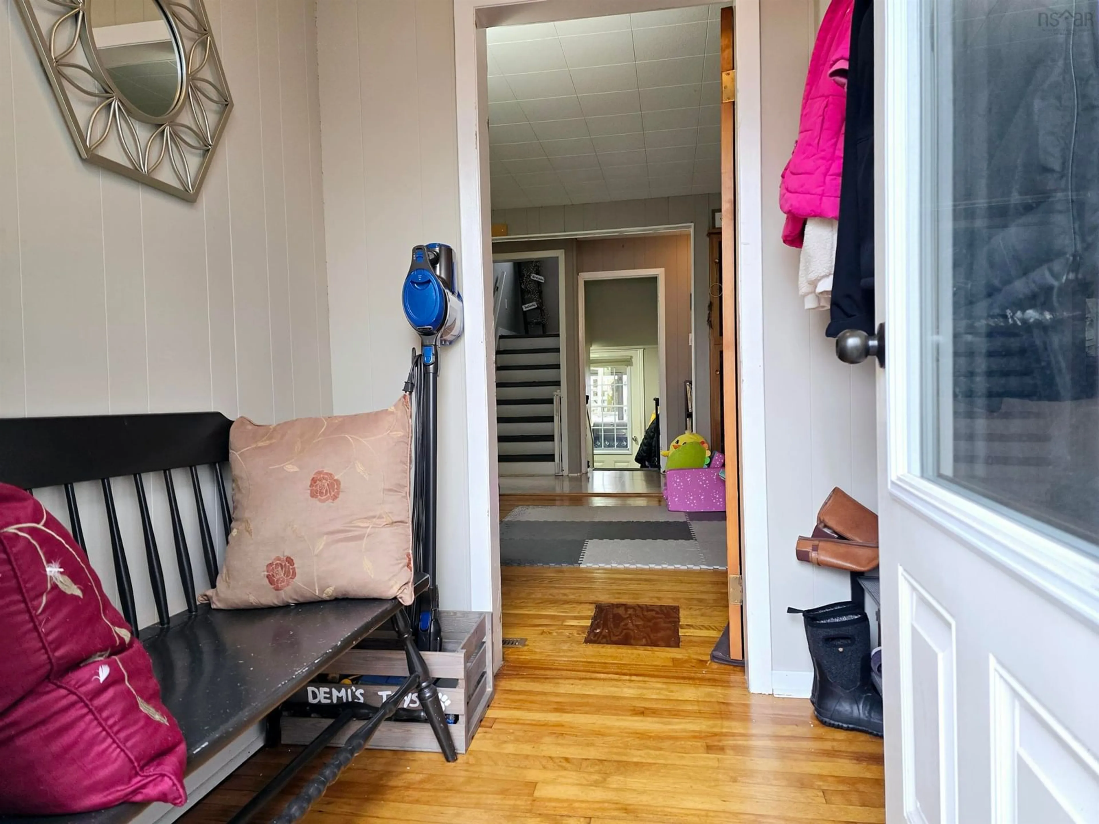 Indoor entryway, wood floors for 37 Belmont Ave, Stellarton Nova Scotia B0K 1S0