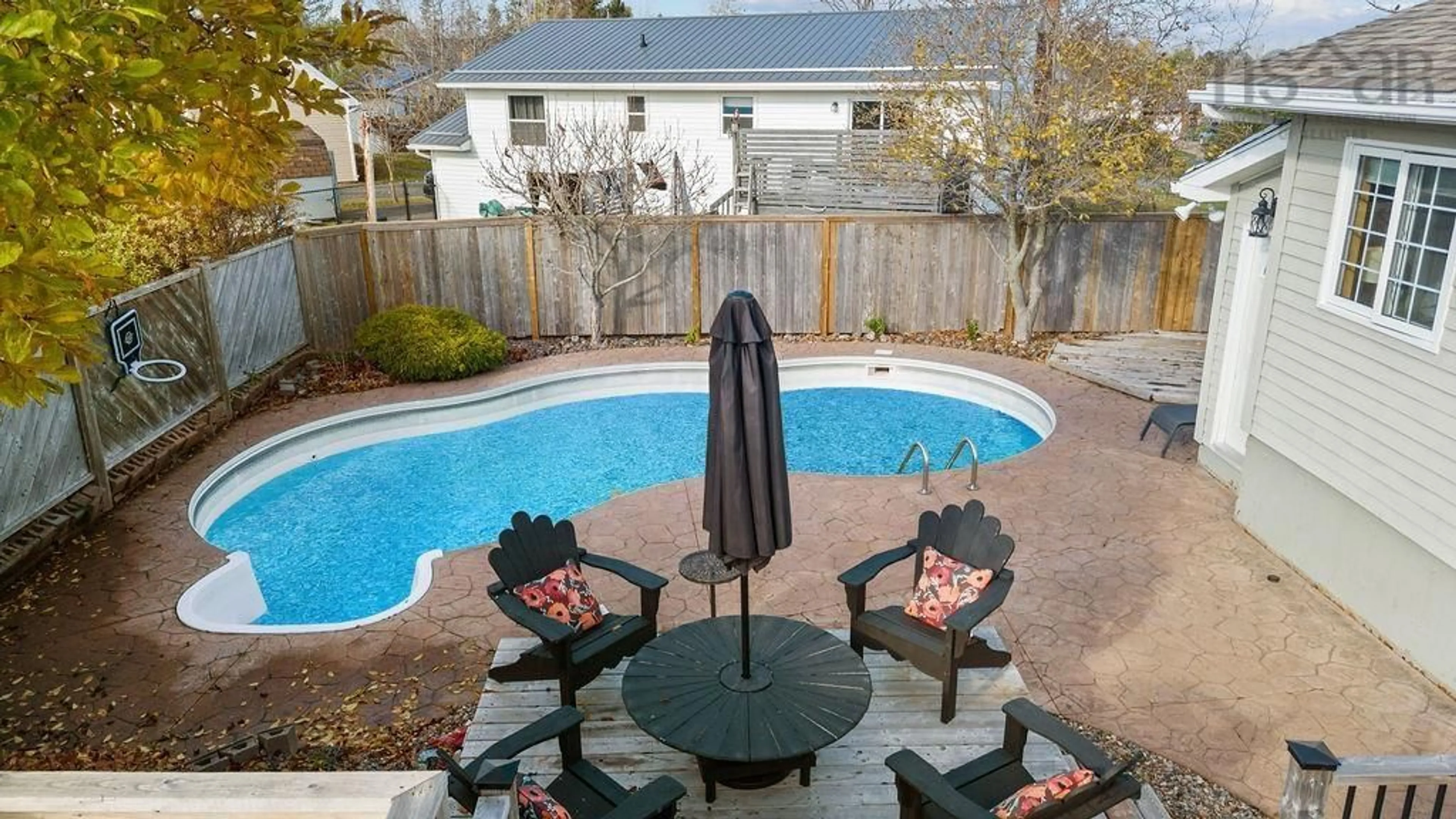 Indoor or outdoor pool for 192 Blue Heron Dr, New Glasgow Nova Scotia B2H 5S4