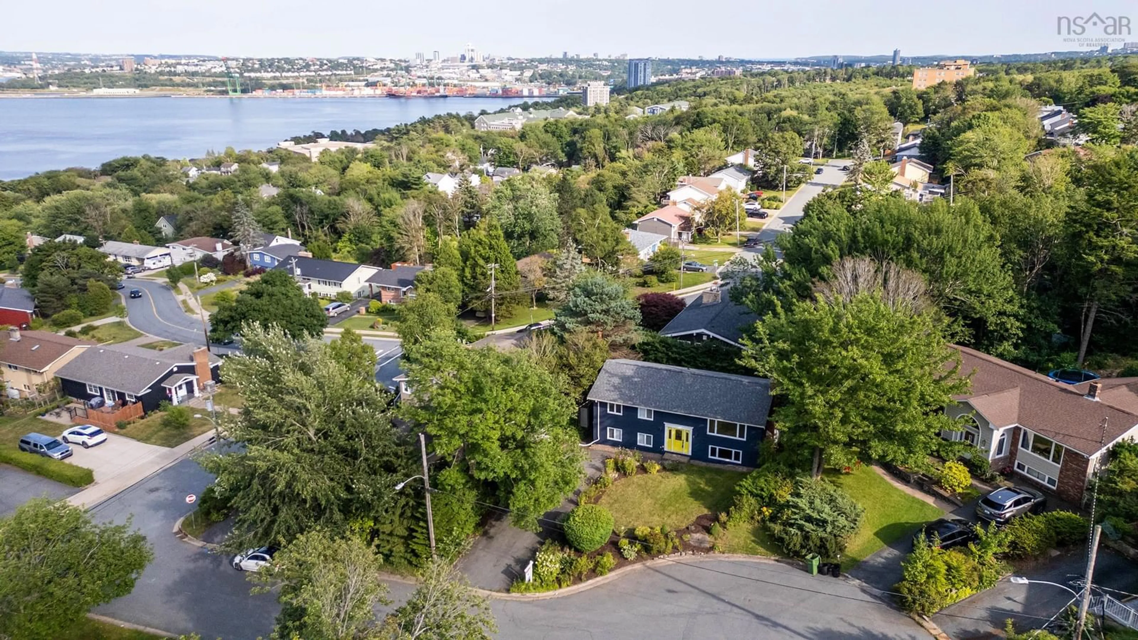 A pic from exterior of the house or condo, cottage for 4 Robin St, Rockingham Nova Scotia B3M 1W2