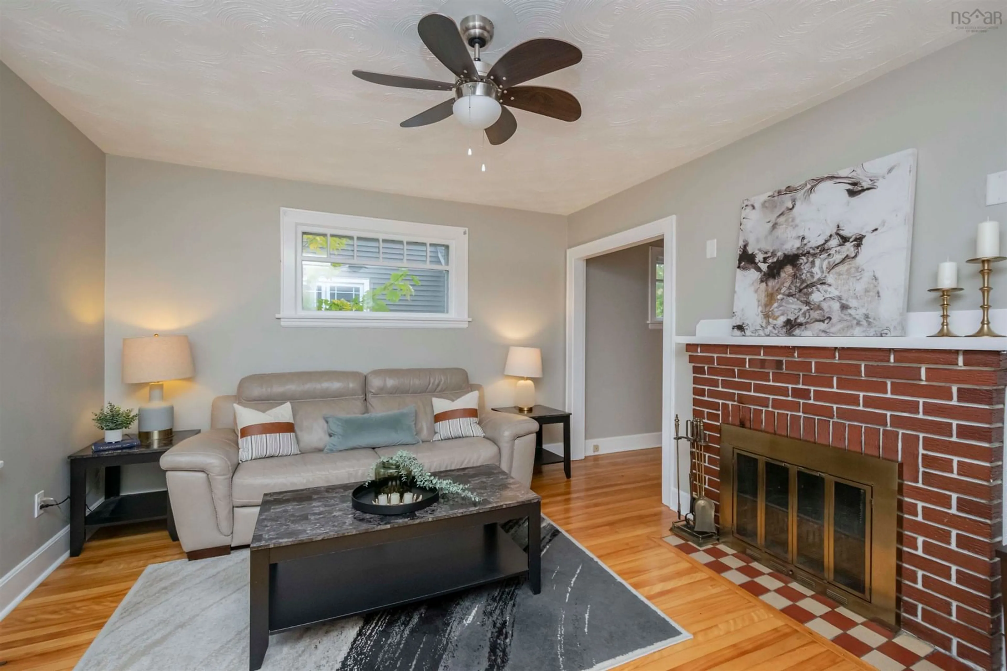 Living room, wood floors for 967 Brussels St, Halifax Nova Scotia B3H 2S9