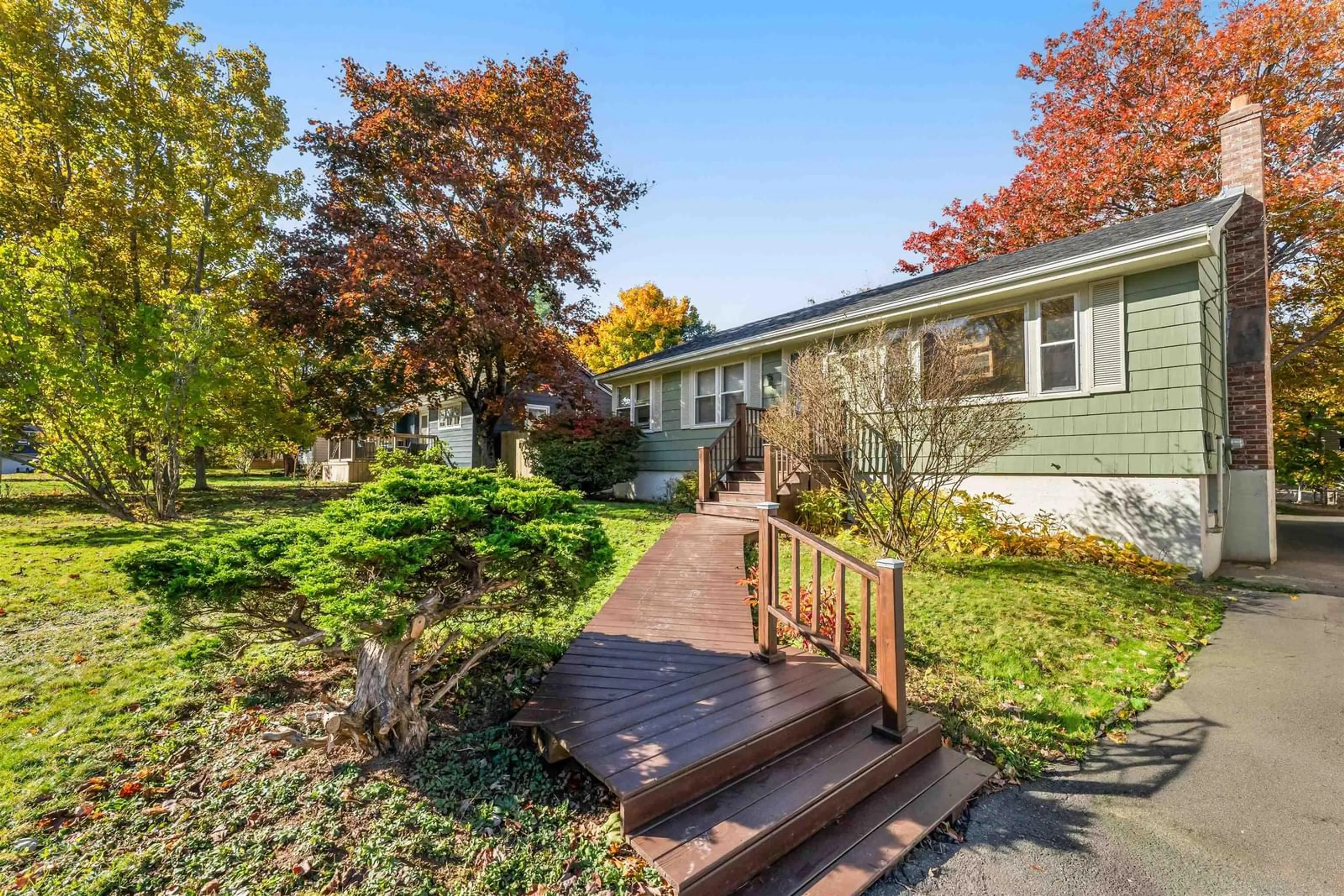 A pic from exterior of the house or condo, the fenced backyard for 125 Douglas Cres, Halifax Nova Scotia B3M 3B6