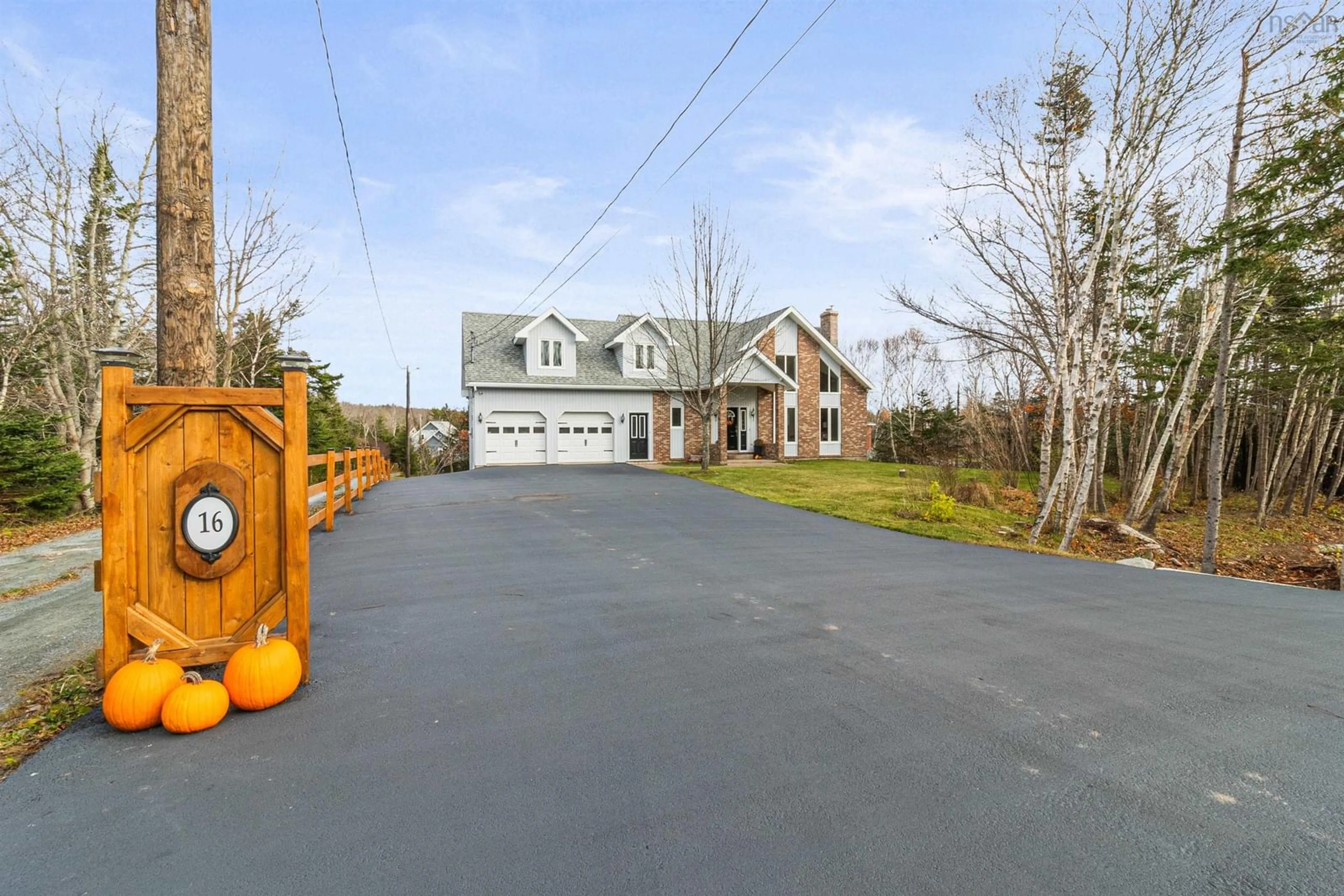 Frontside or backside of a home, the street view for 16 Mersey Crt, Hatchet Lake Nova Scotia B3T 1R7