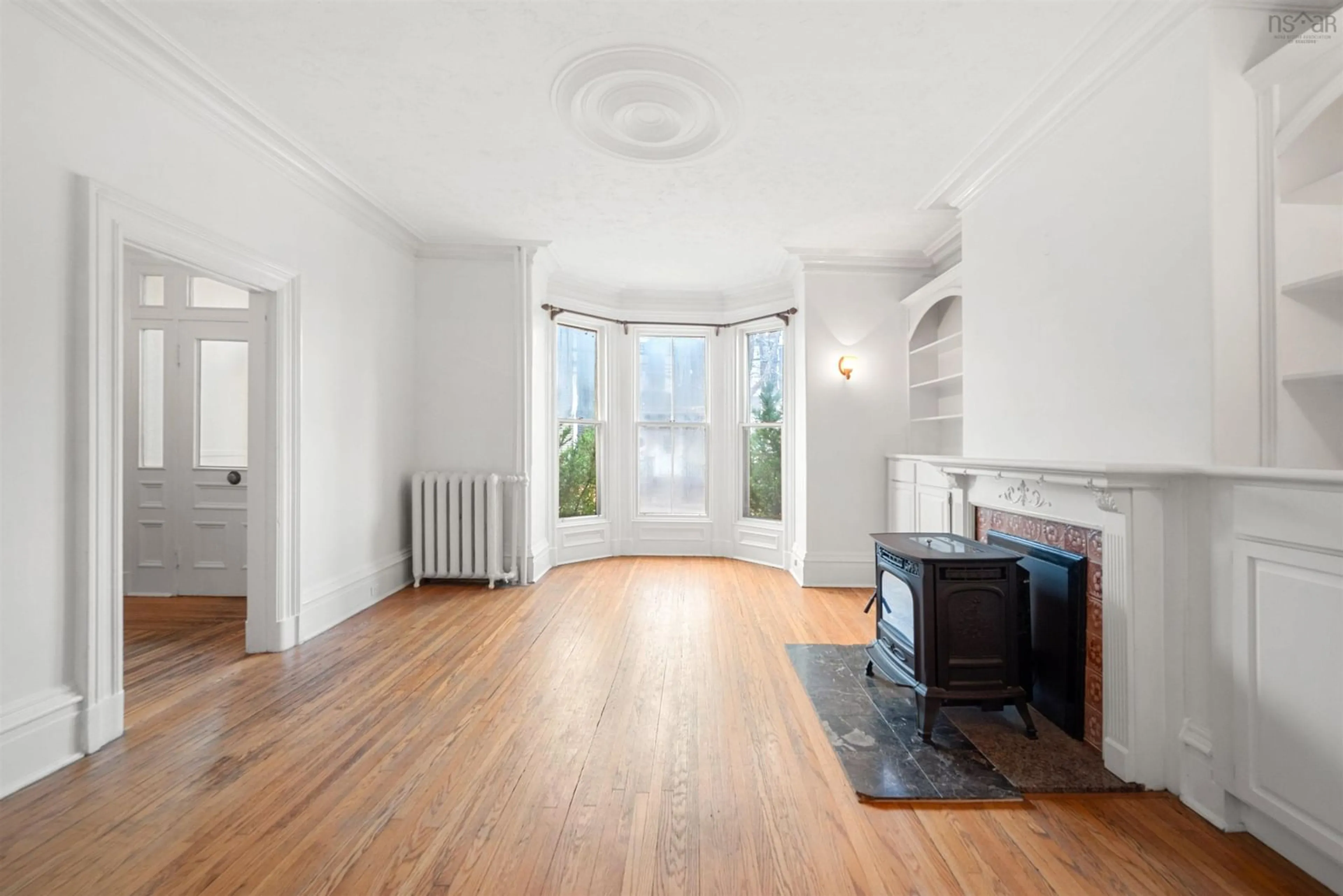 Living room, wood floors for 5312 South St, Halifax Peninsula Nova Scotia B3J 1A4