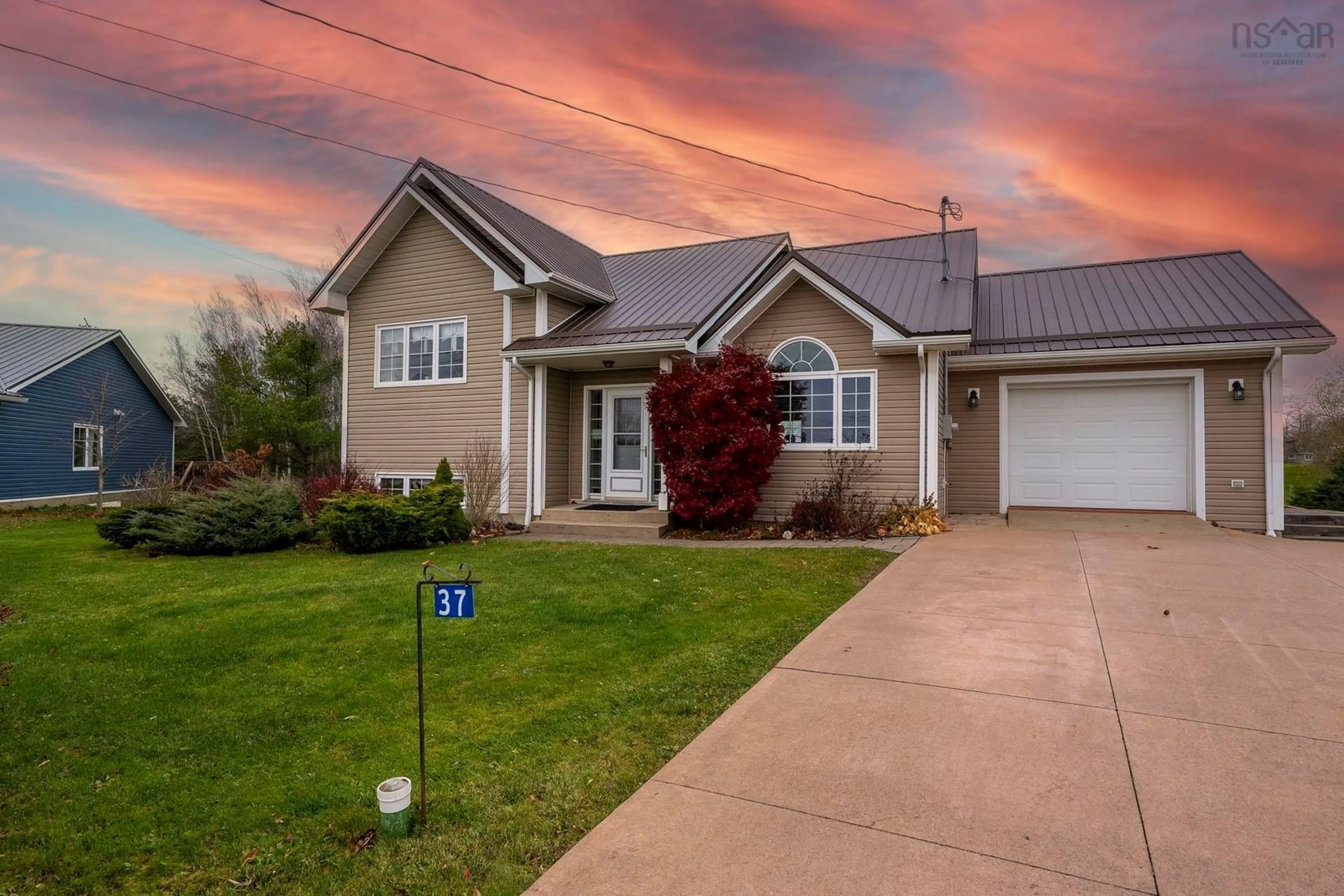 Frontside or backside of a home, cottage for 37 Ridgeview St, Milford Nova Scotia B0N 1Y0