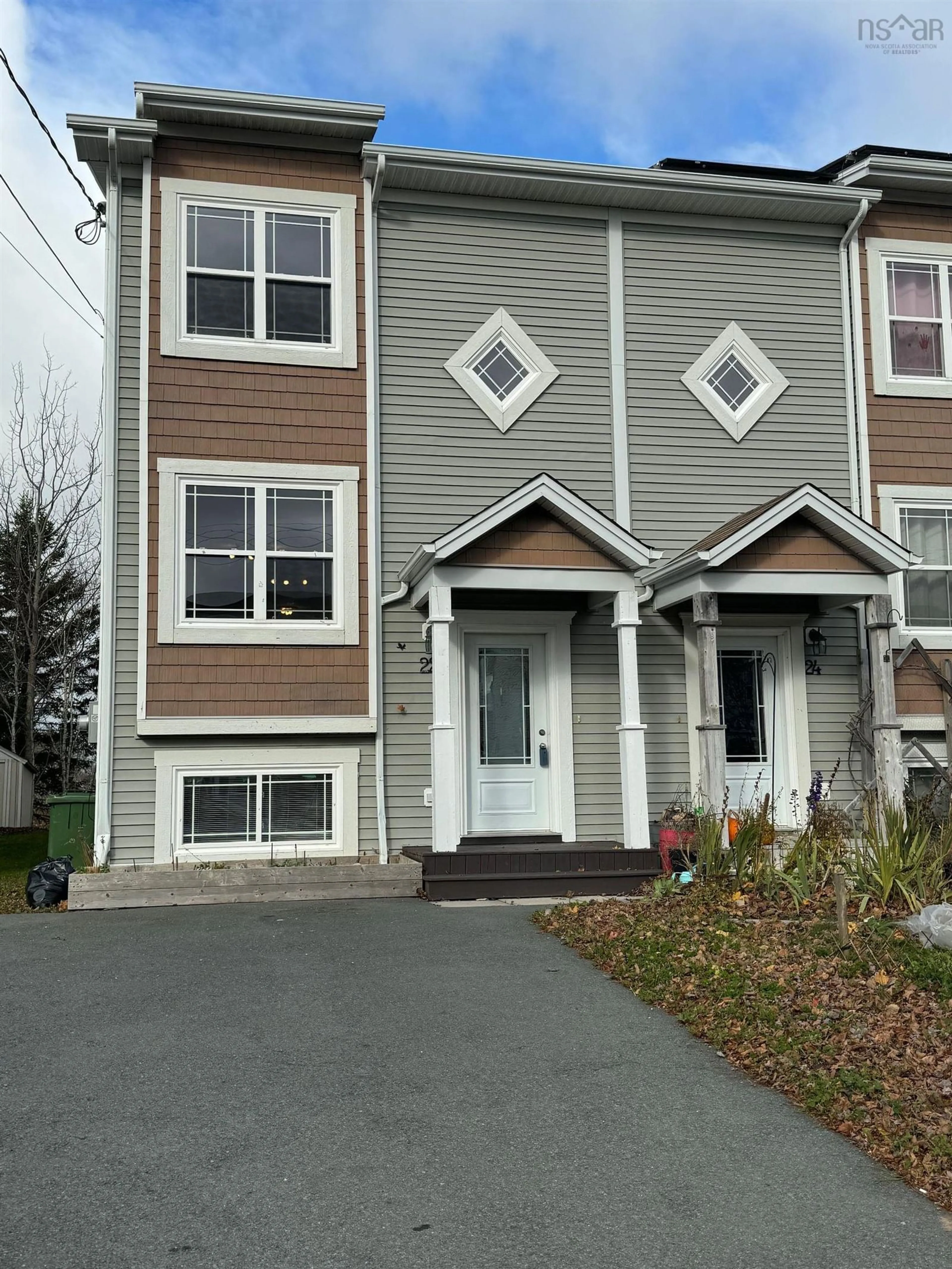 A pic from exterior of the house or condo, the front or back of building for 22 Halef Crt, Halifax Nova Scotia B3N 1M1