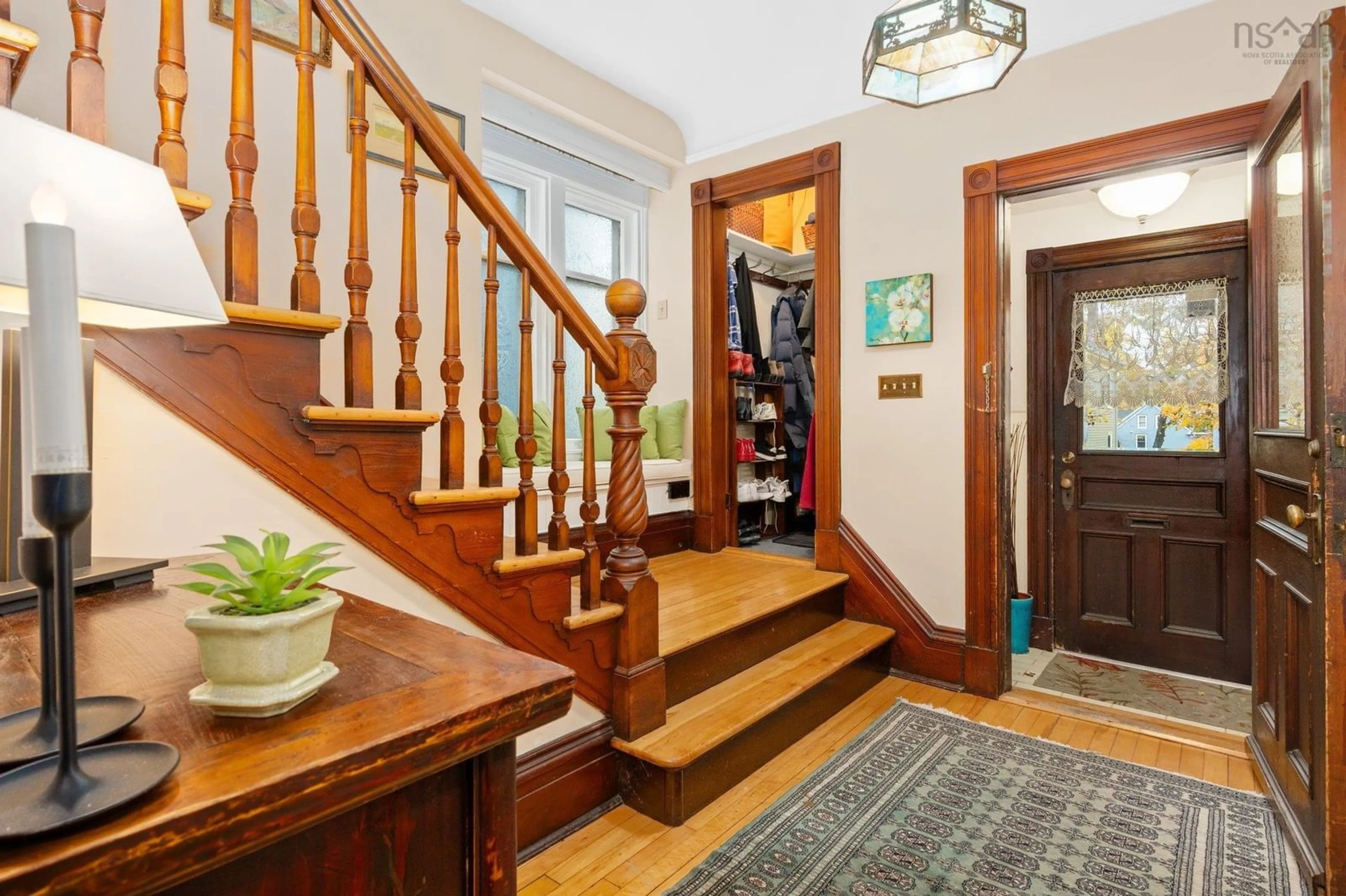 Indoor entryway, wood floors for 1582 Henry St, Halifax Nova Scotia B3H 3J9