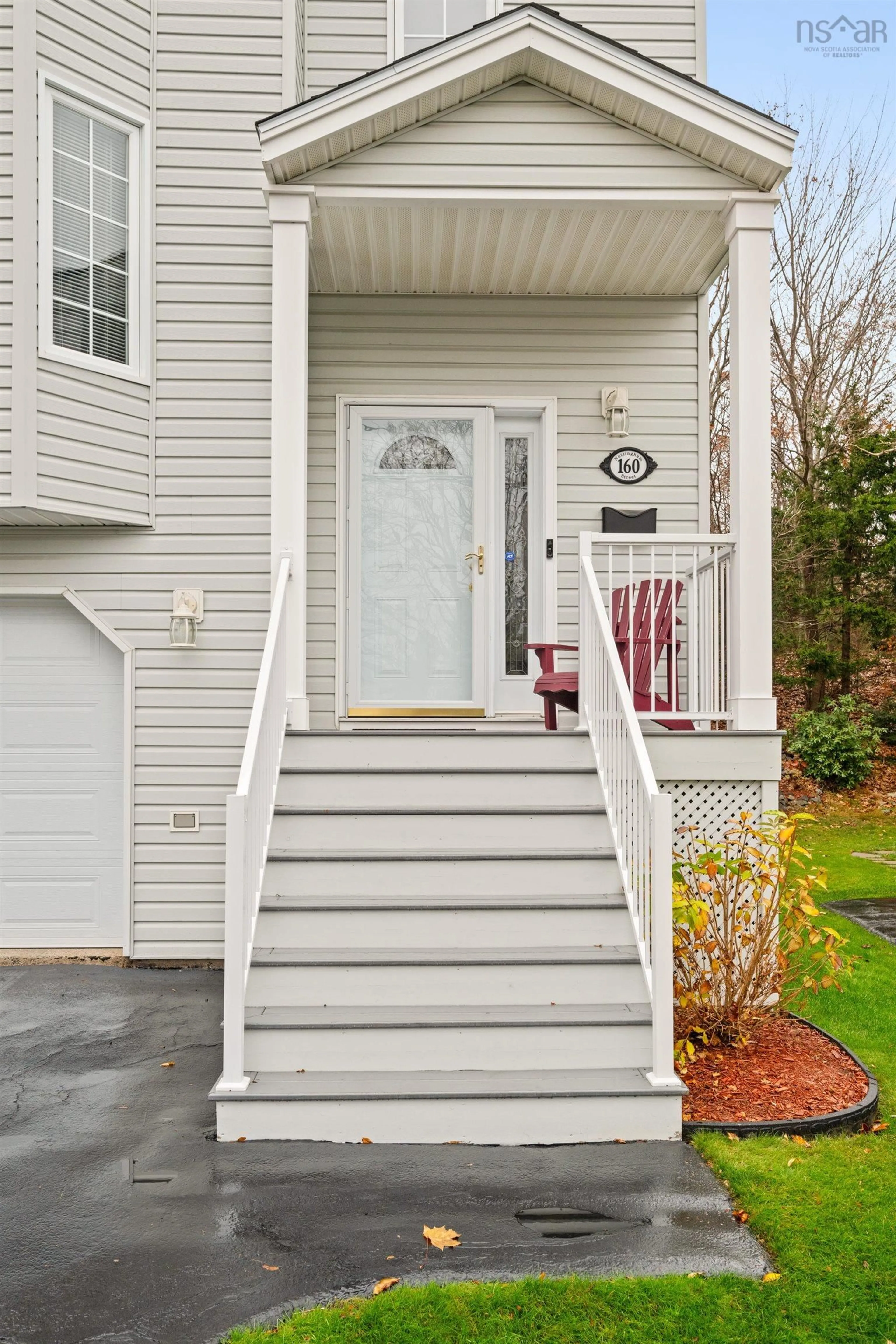 A pic from exterior of the house or condo, cottage for 160 Nottingham St, Bedford Nova Scotia B4A 4G6