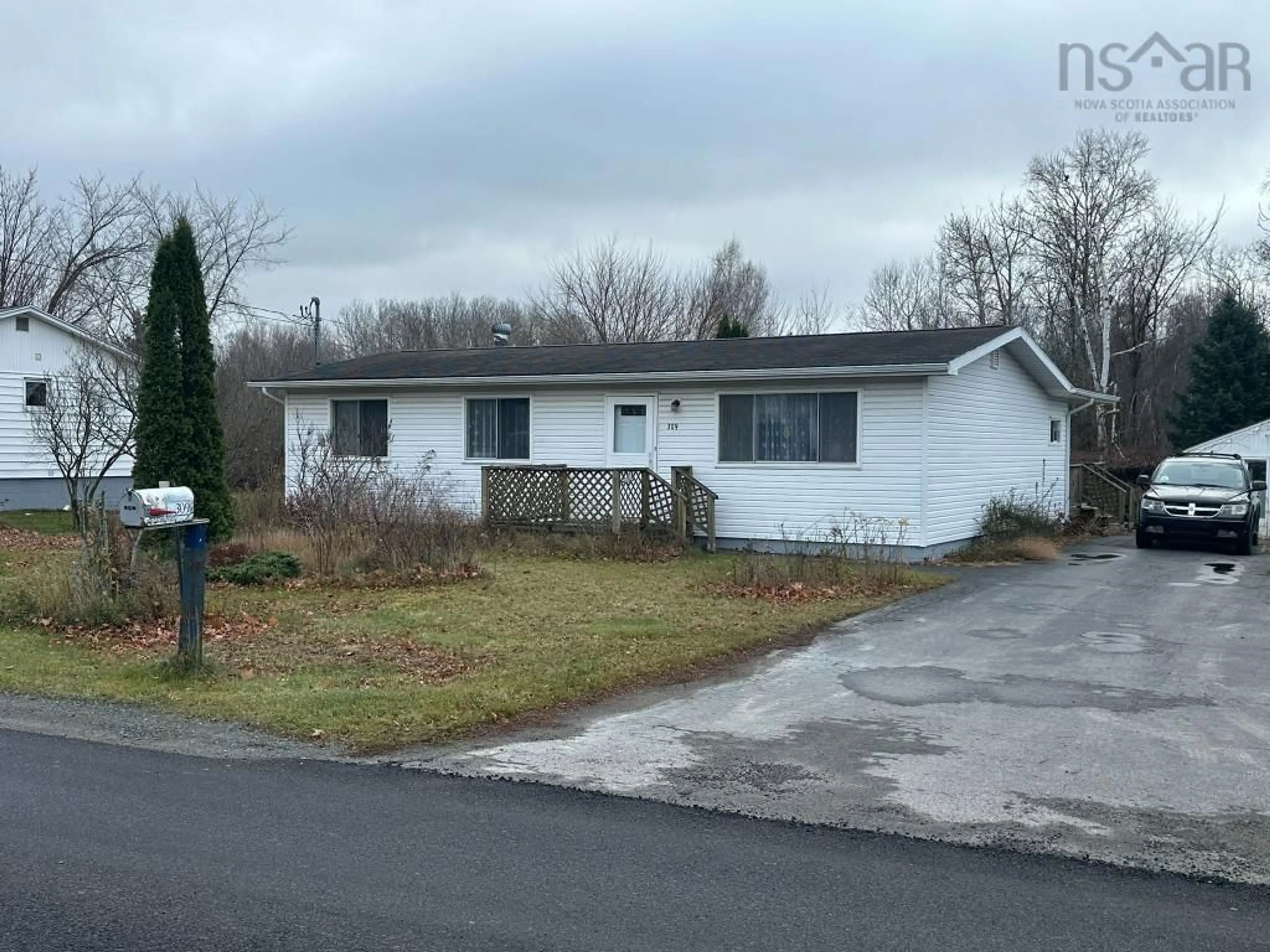 Frontside or backside of a home, the street view for 309 Main St, Berwick Nova Scotia B0P 1E0