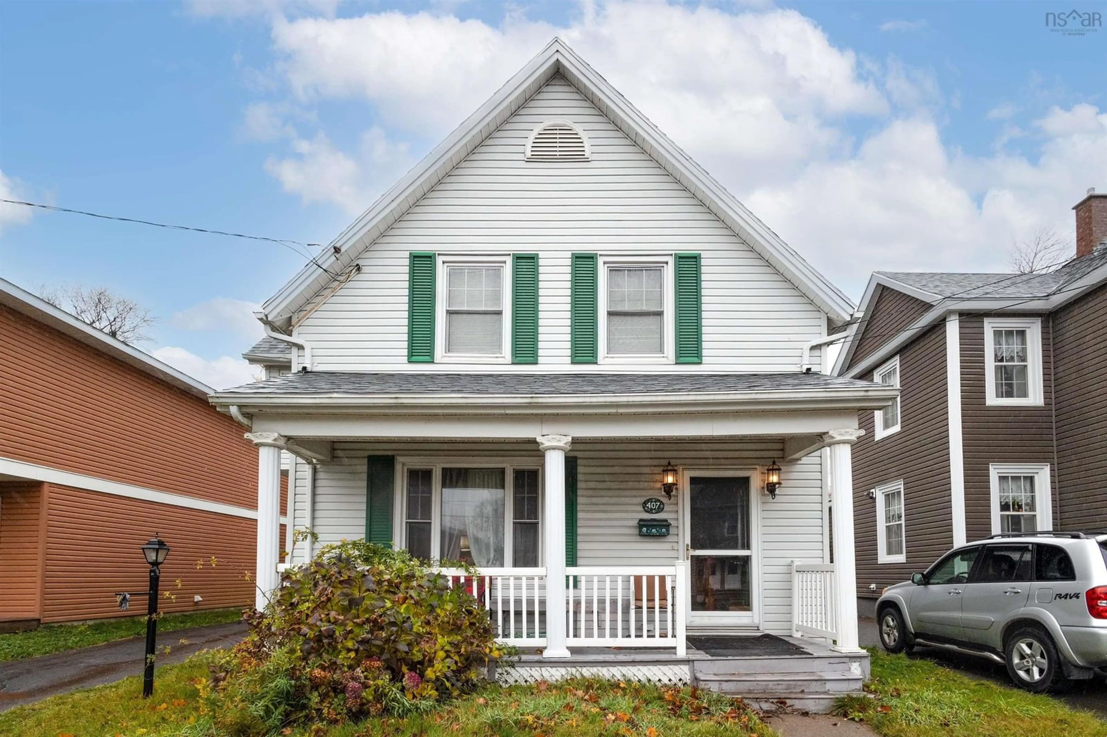 Frontside or backside of a home, cottage for 407 Townsend St, Sydney Nova Scotia B1P 5G3