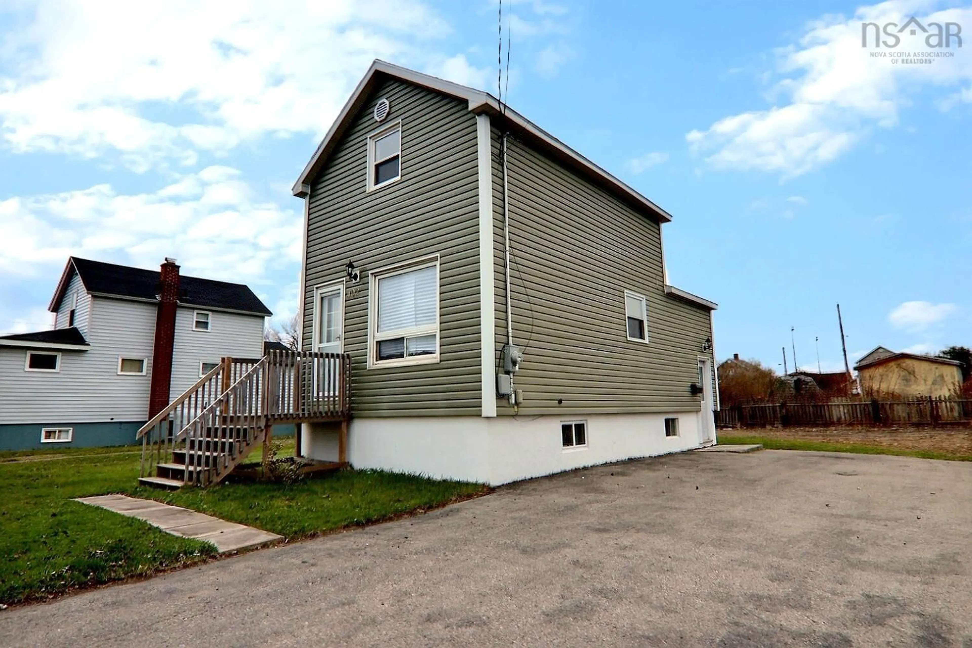 A pic from exterior of the house or condo, the front or back of building for 402 King Street, New Waterford Nova Scotia B1H 3Y4