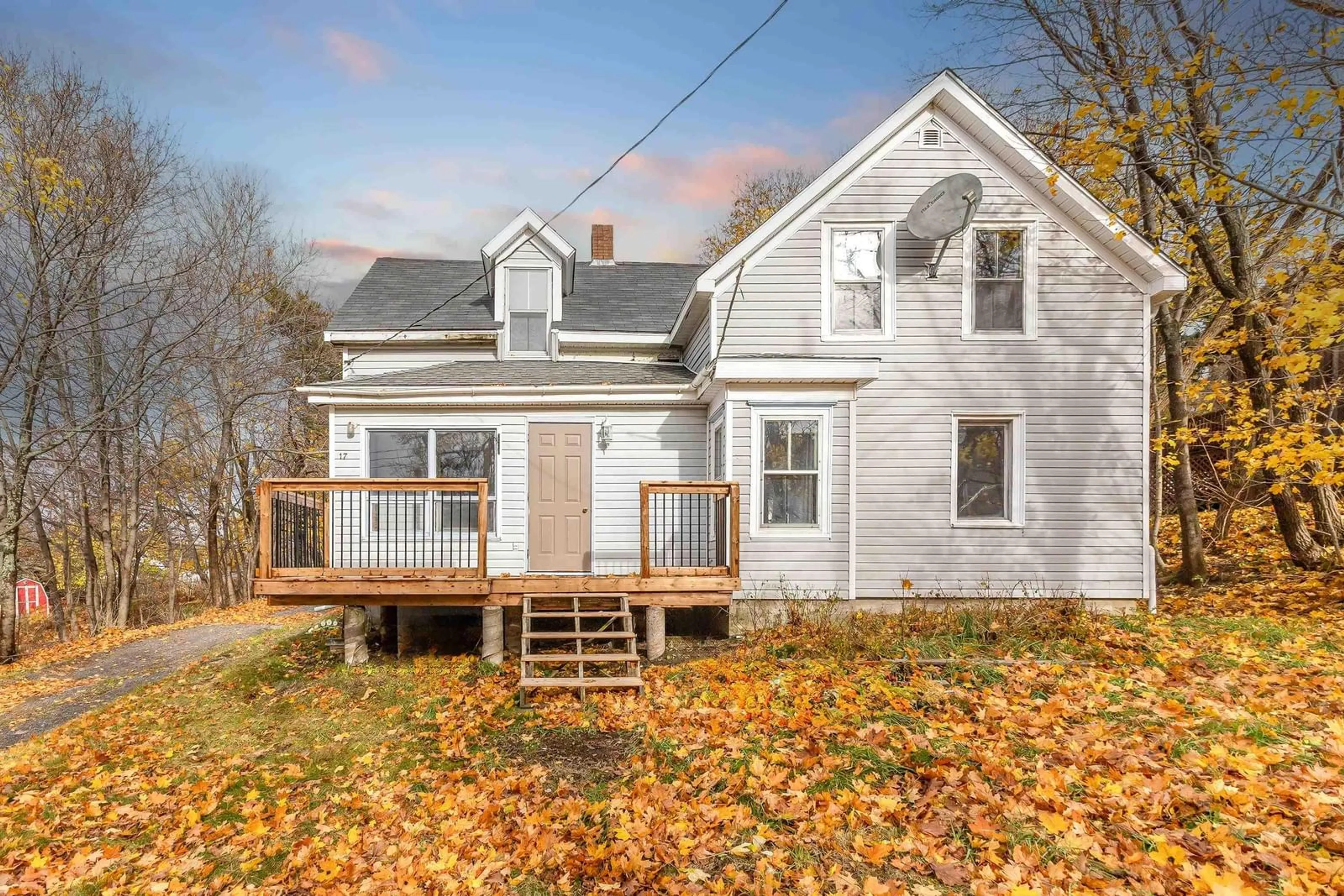 Frontside or backside of a home, cottage for 17 Mechanic St, Trenton Nova Scotia B0K 1X0