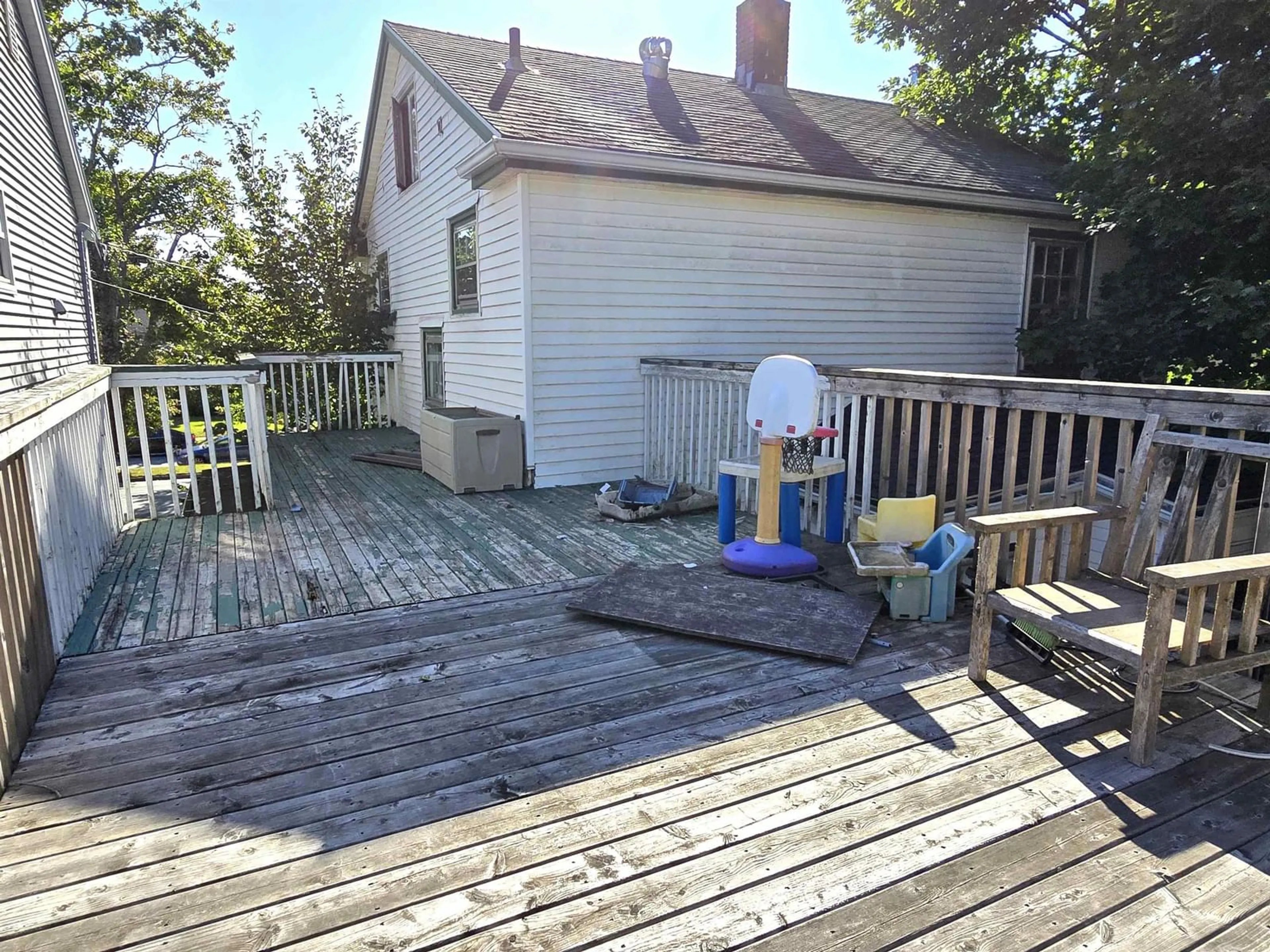 Patio, unknown for 2739 Connaught Ave, Halifax Nova Scotia B3L 2Z6