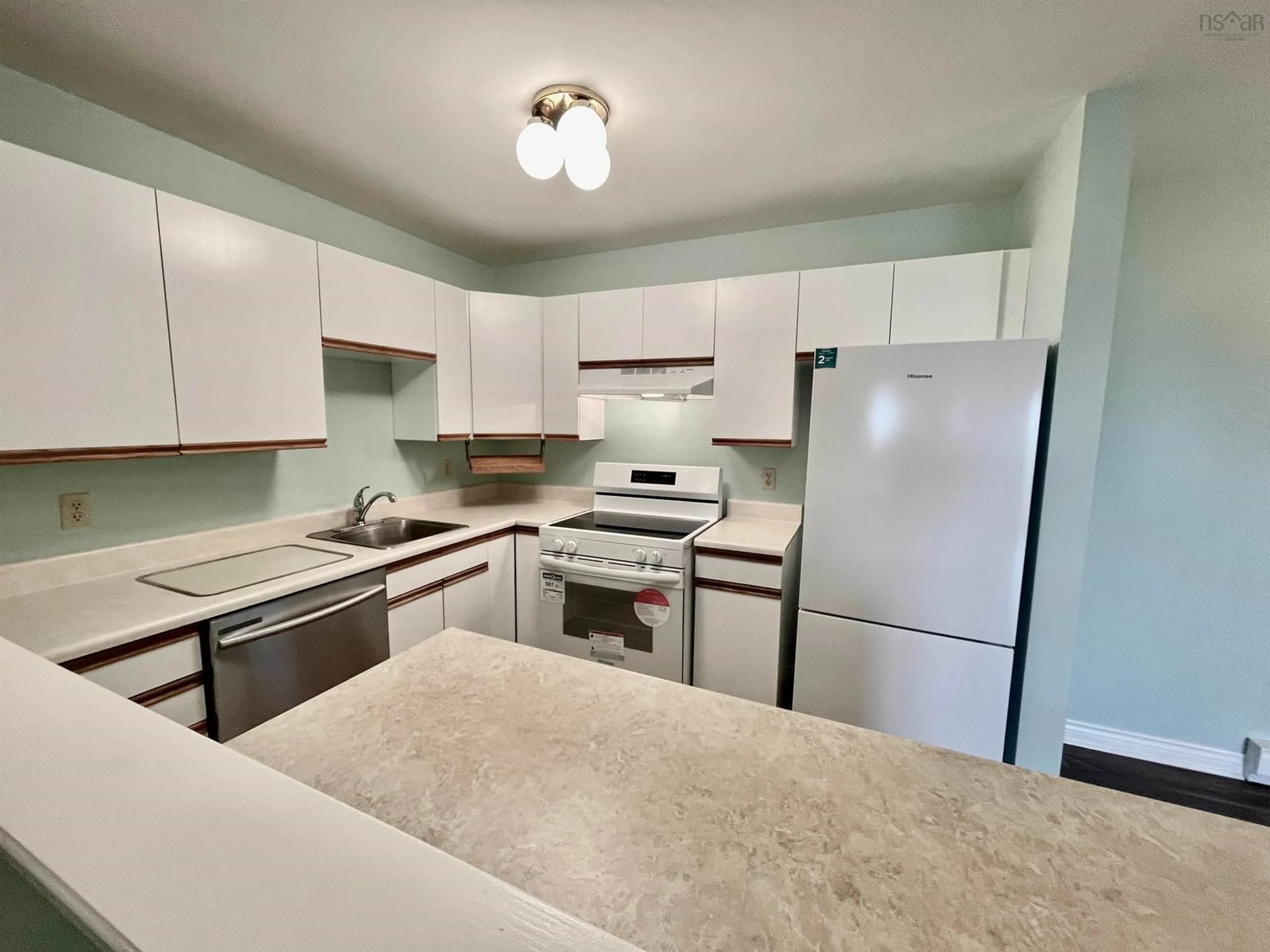 Standard kitchen, cottage for 6 Rose Way #22, Dartmouth Nova Scotia B2Y 4L9