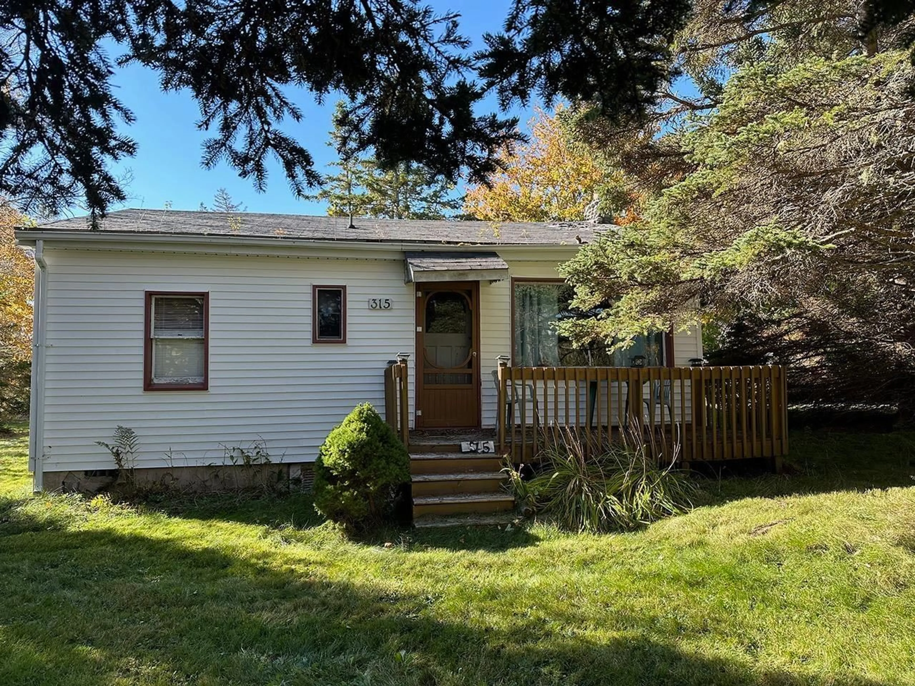 Frontside or backside of a home, cottage for 315 Kennedy's Rd, Boutiliers Point Nova Scotia B3Z 1V7