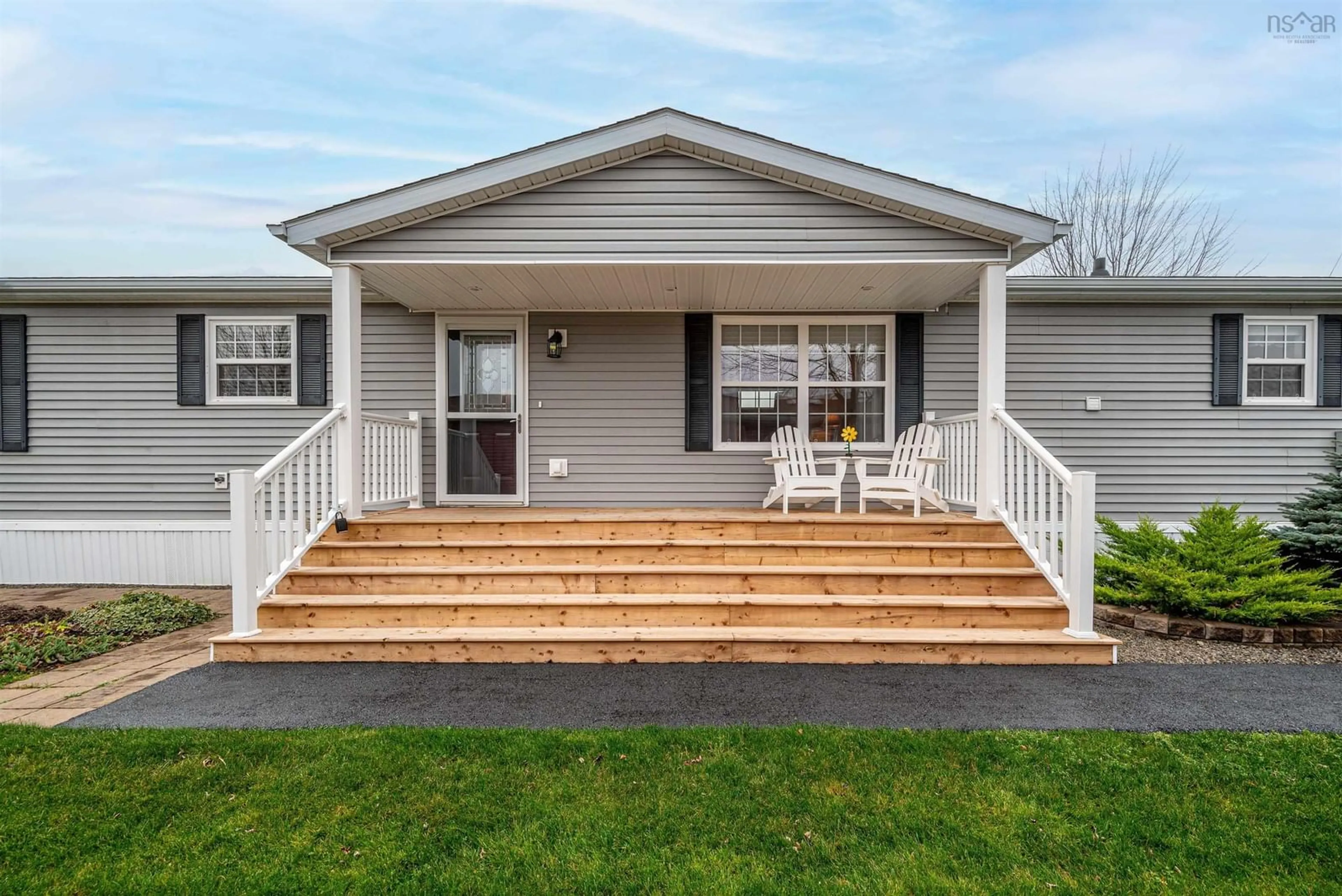 Home with vinyl exterior material for 41 Merriweather Cres, Garlands Crossing Nova Scotia B0N 2T0