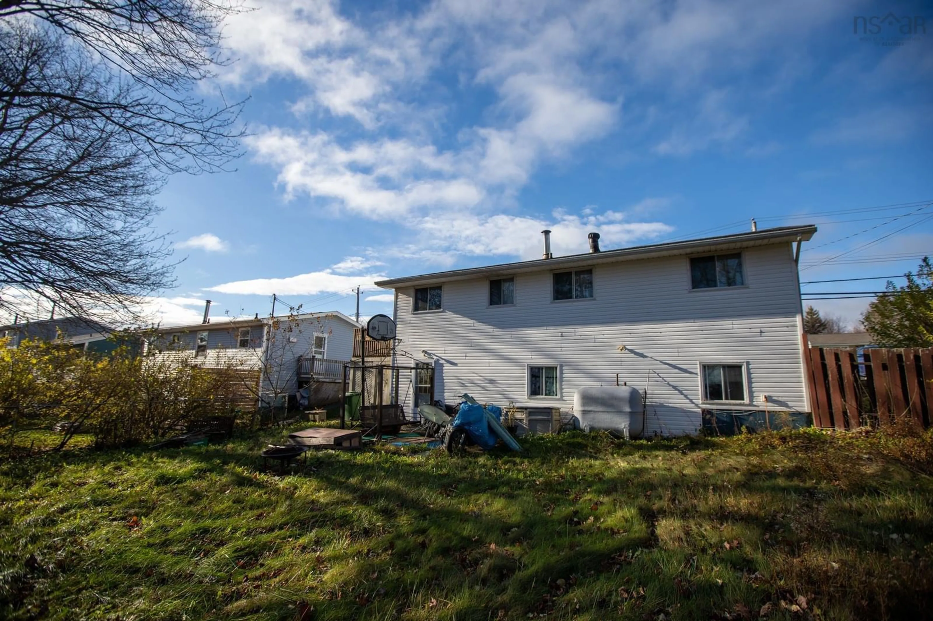 Frontside or backside of a home, the front or back of building for 189 Flying Cloud Dr, Cole Harbour Nova Scotia B2W 4T4