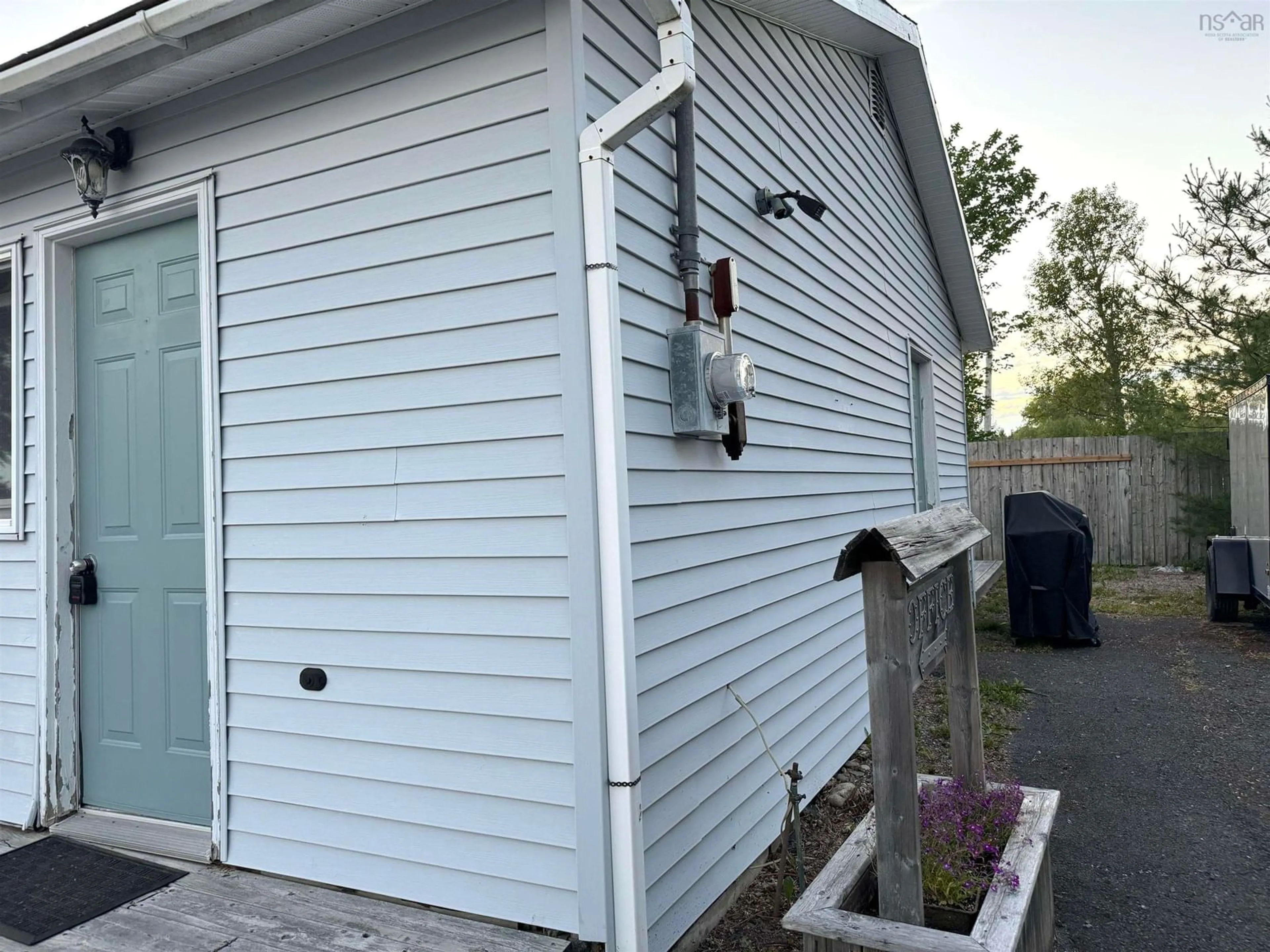 Shed for 18 High St, Baddeck Nova Scotia B0E 1B0