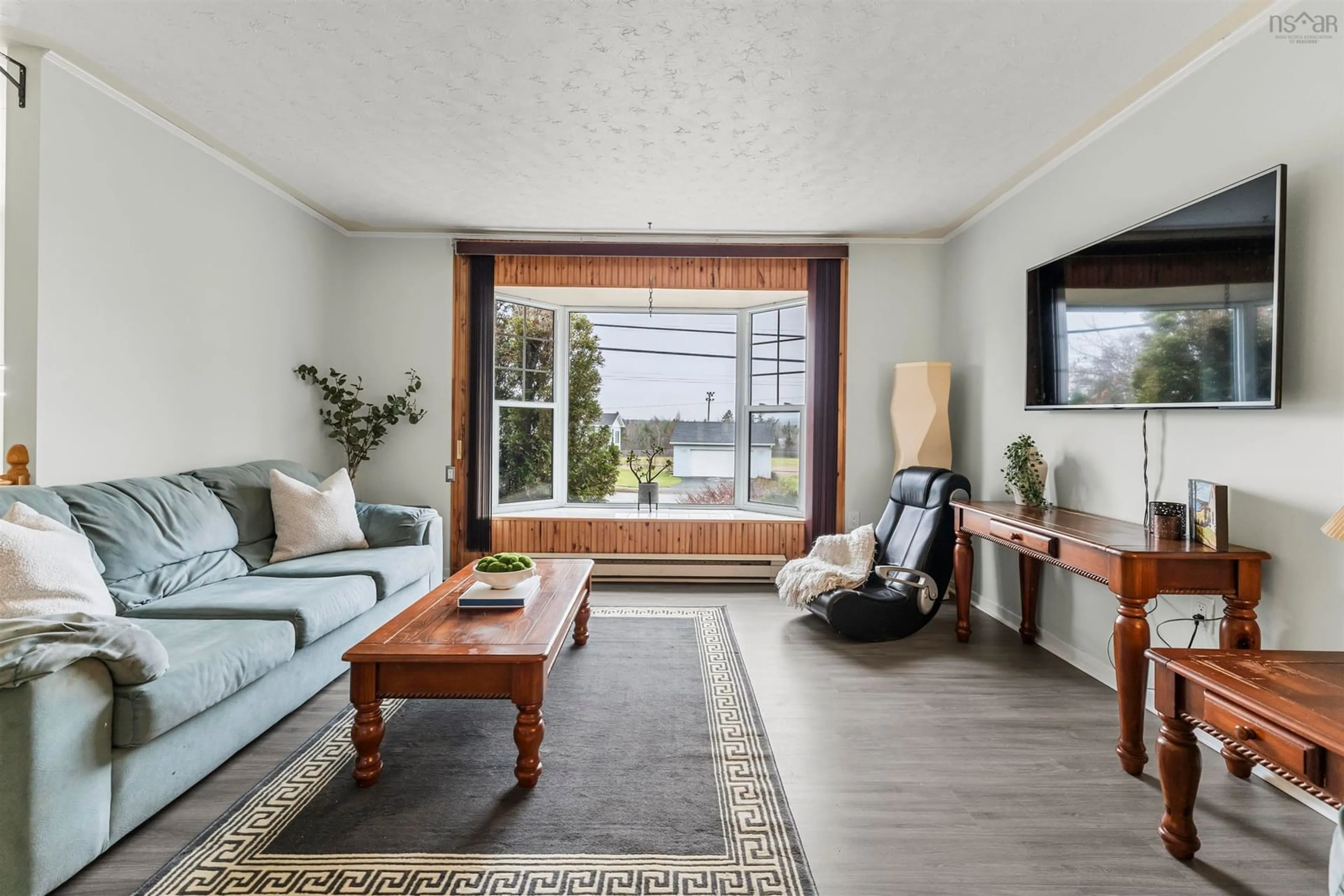 Living room, wood floors for 39 Old Enfield Rd, Enfield Nova Scotia B2T 1C9