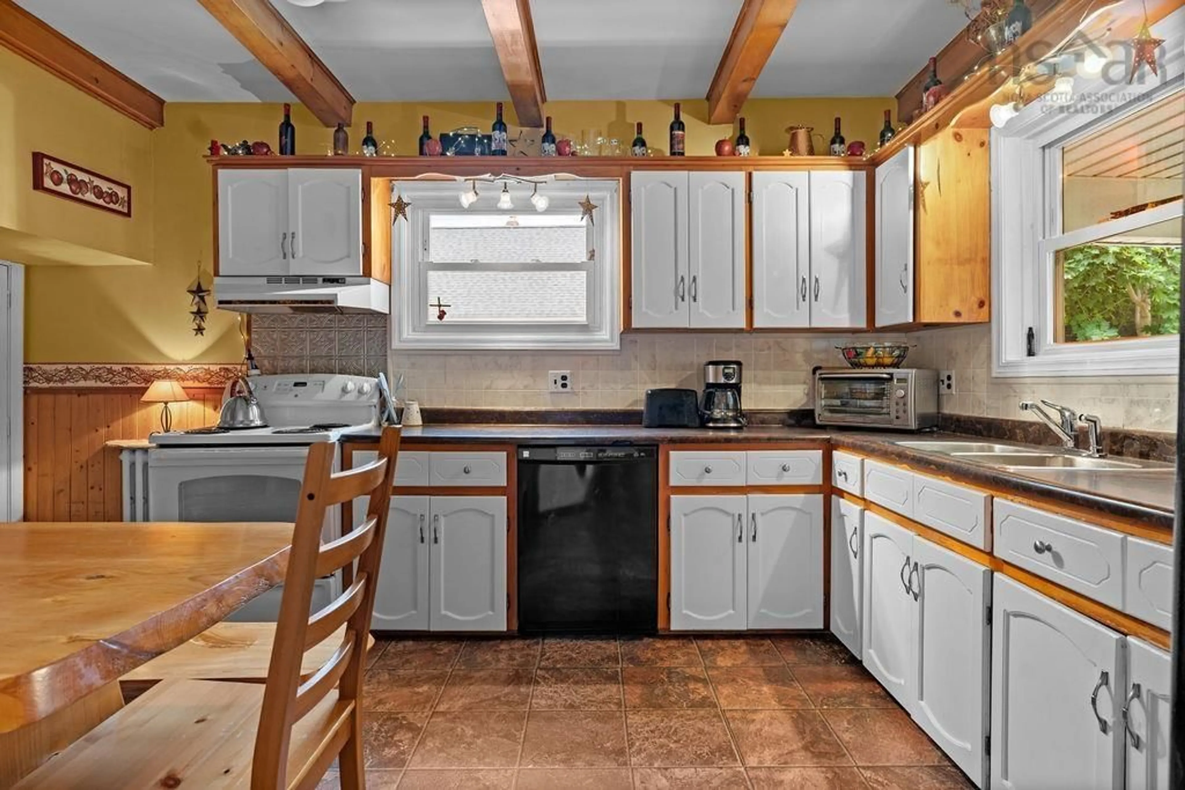 Standard kitchen, wood floors, cottage for 320 Fraser St, New Glasgow Nova Scotia B2H 4J7