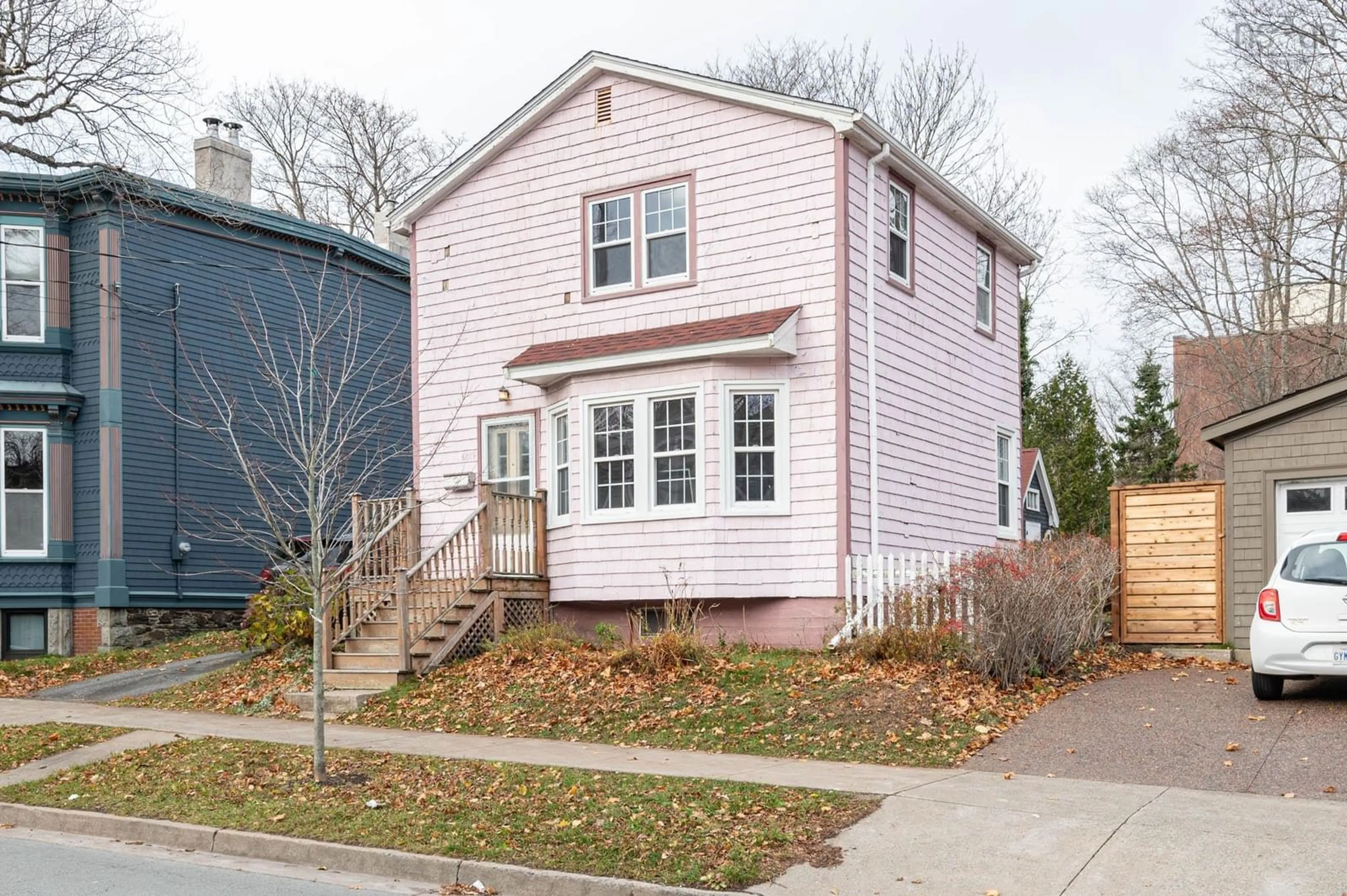 Frontside or backside of a home, cottage for 6019 South St, Halifax Nova Scotia B3H 1S8