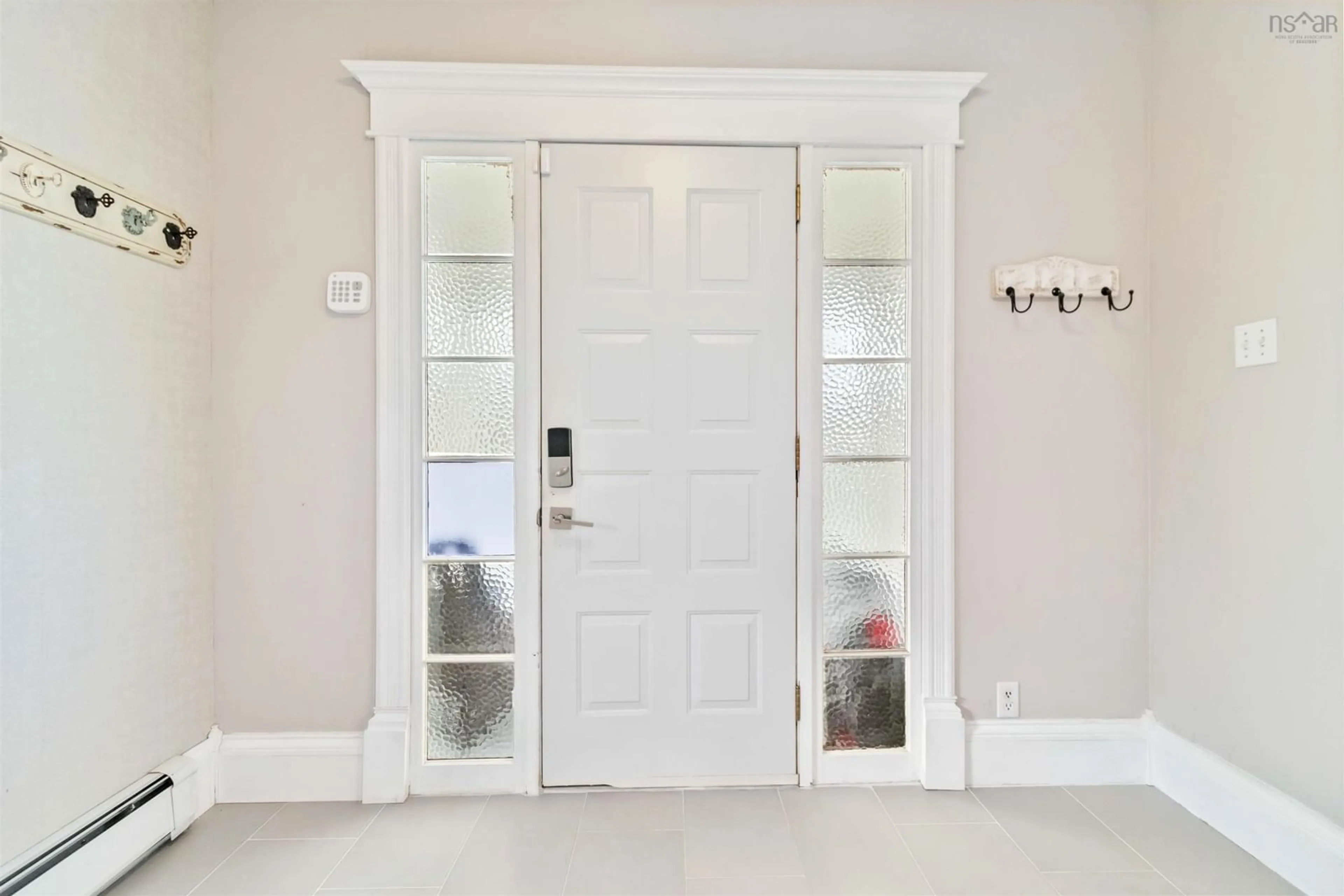 Indoor entryway, wood floors for 36 Sunnybrae Avenue, Halifax Nova Scotia B3N 2G4