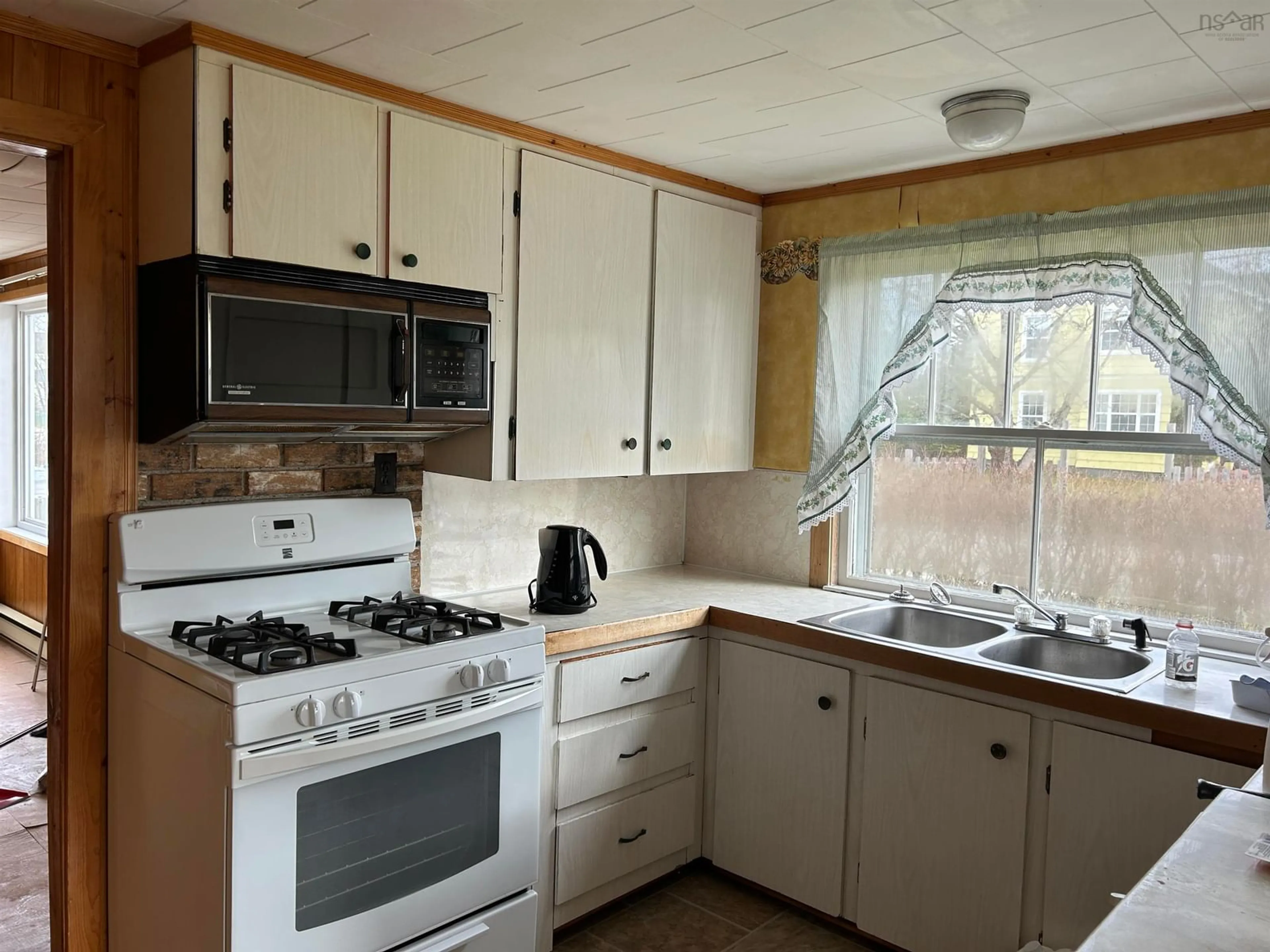 Standard kitchen, wood floors, cottage for 6667 Highway 3, Lower Woods Harbour Nova Scotia B0W 1G0