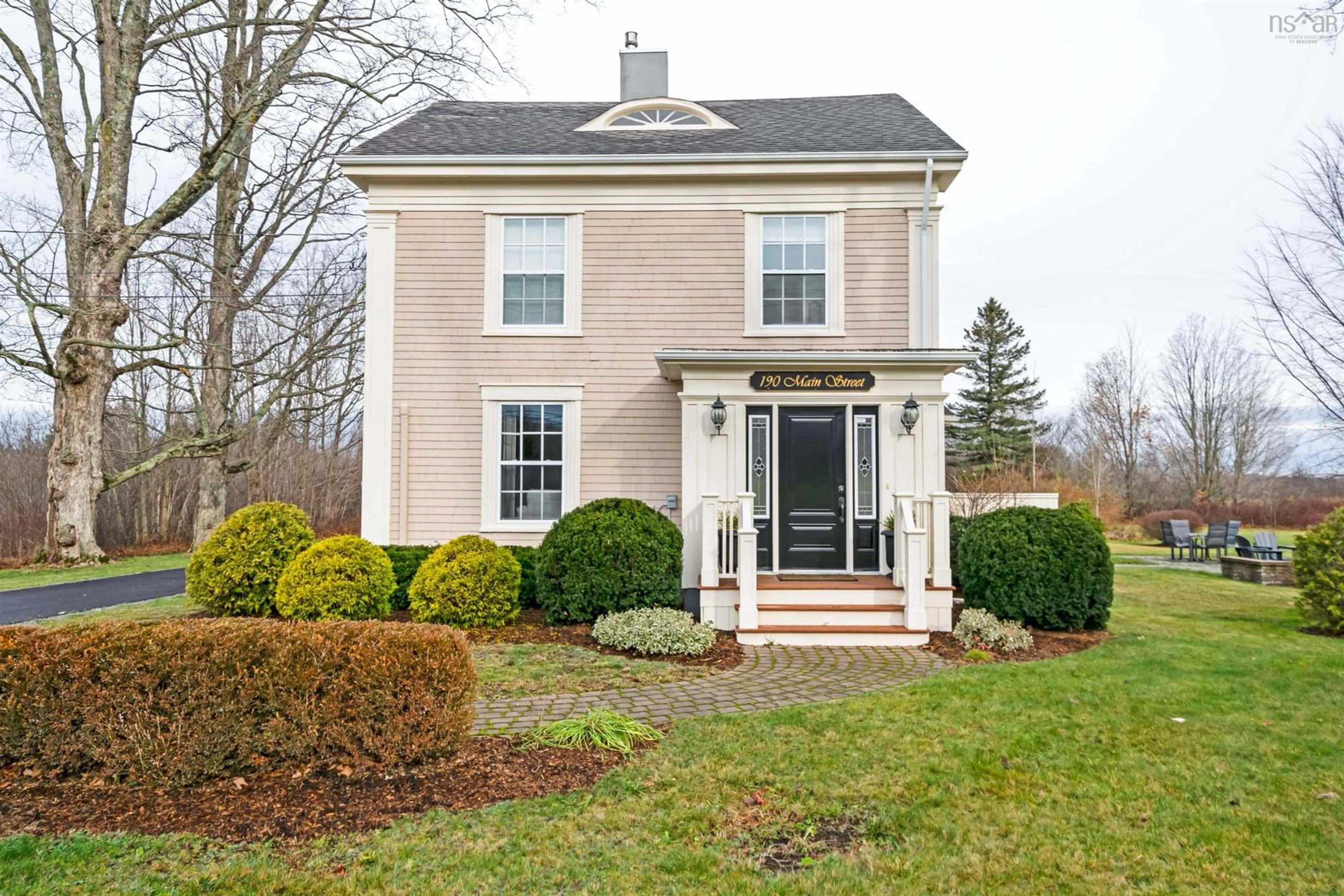 Home with brick exterior material for 190 Main St, Berwick Nova Scotia B0P 1E0