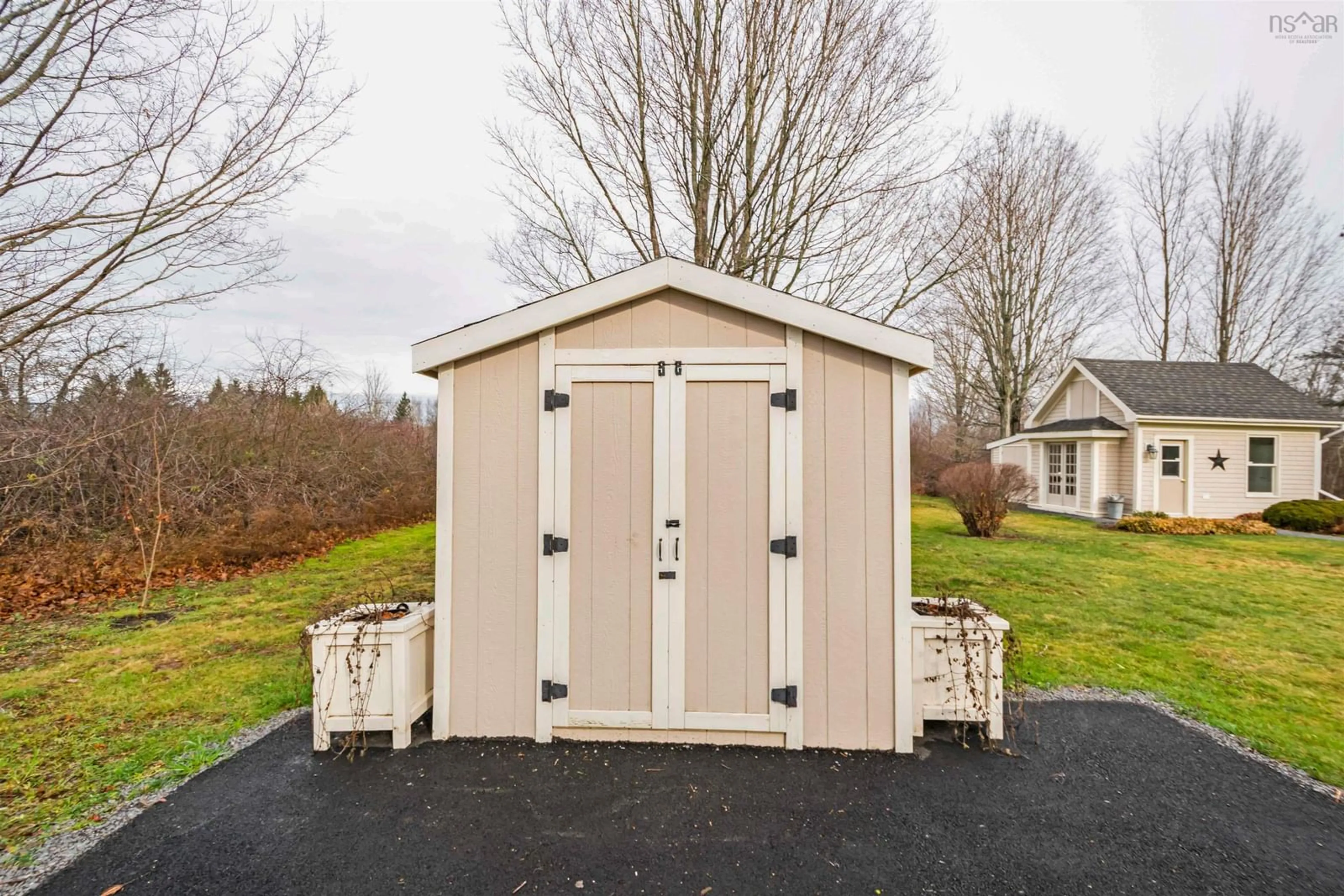 Shed for 190 Main St, Berwick Nova Scotia B0P 1E0