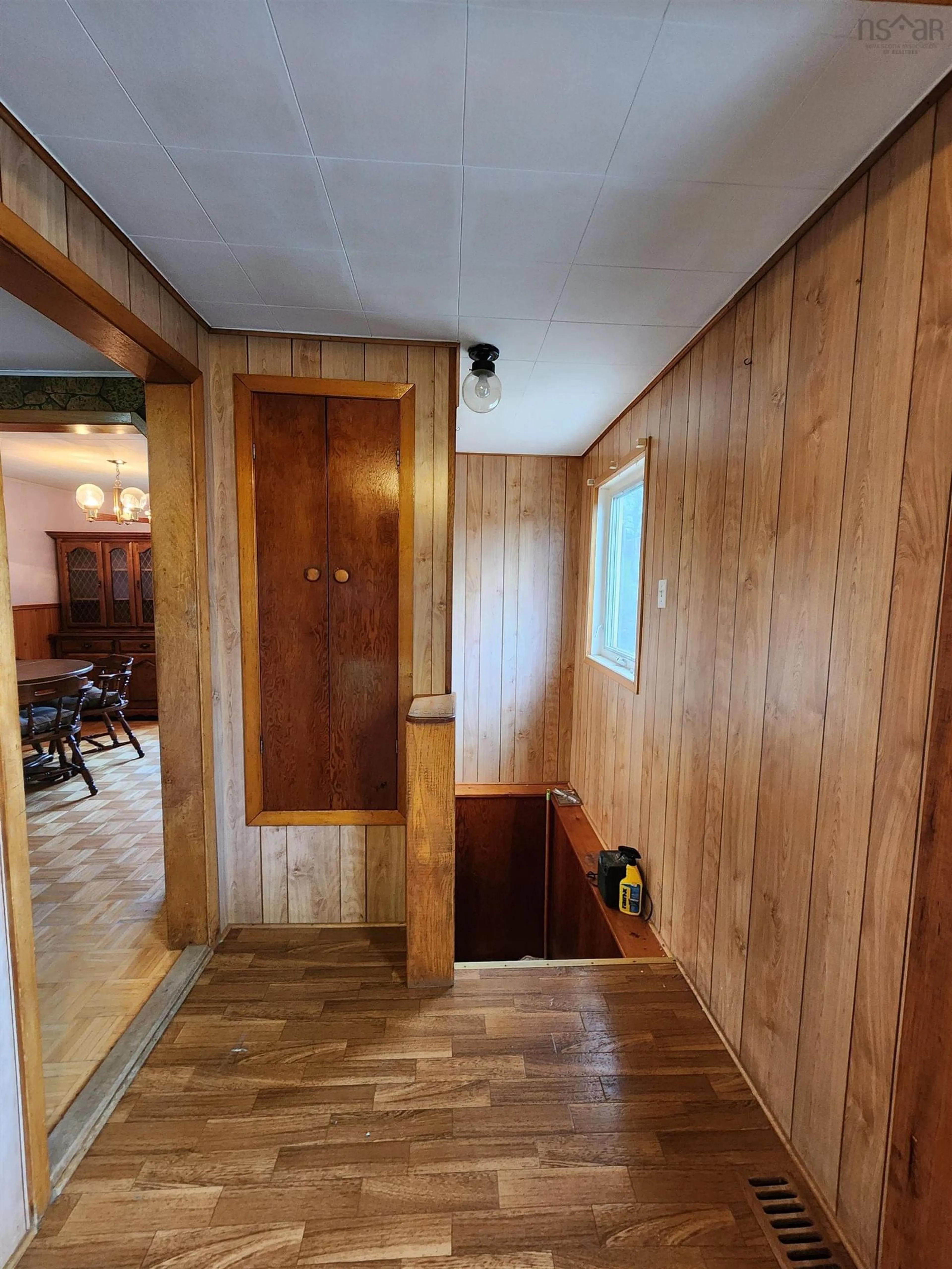 Indoor foyer, wood floors for 27 Cook St, Canso Nova Scotia B0H 1H0