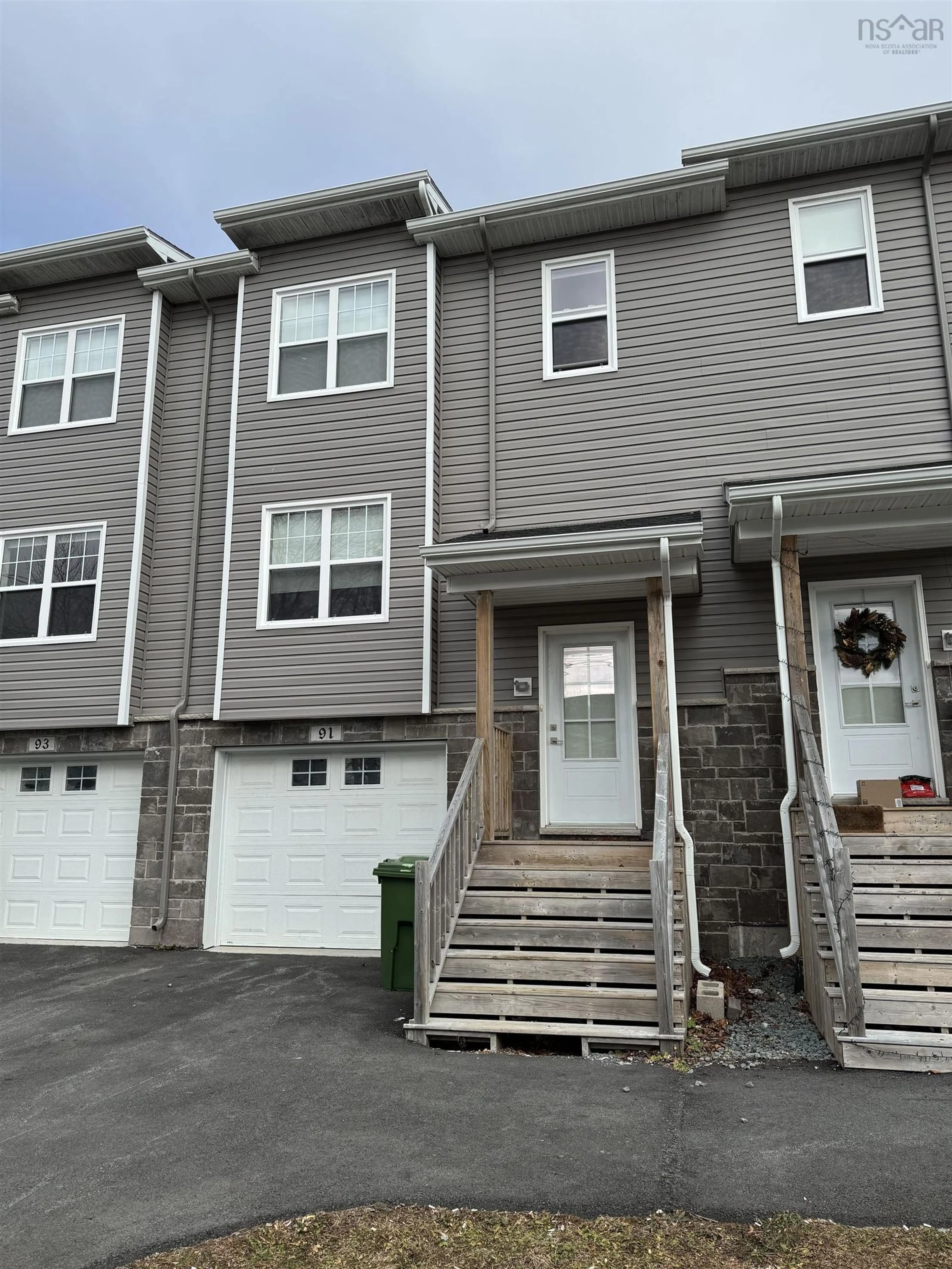 A pic from exterior of the house or condo, the front or back of building for 91 Nadia Dr, Dartmouth Nova Scotia B3A 0B3