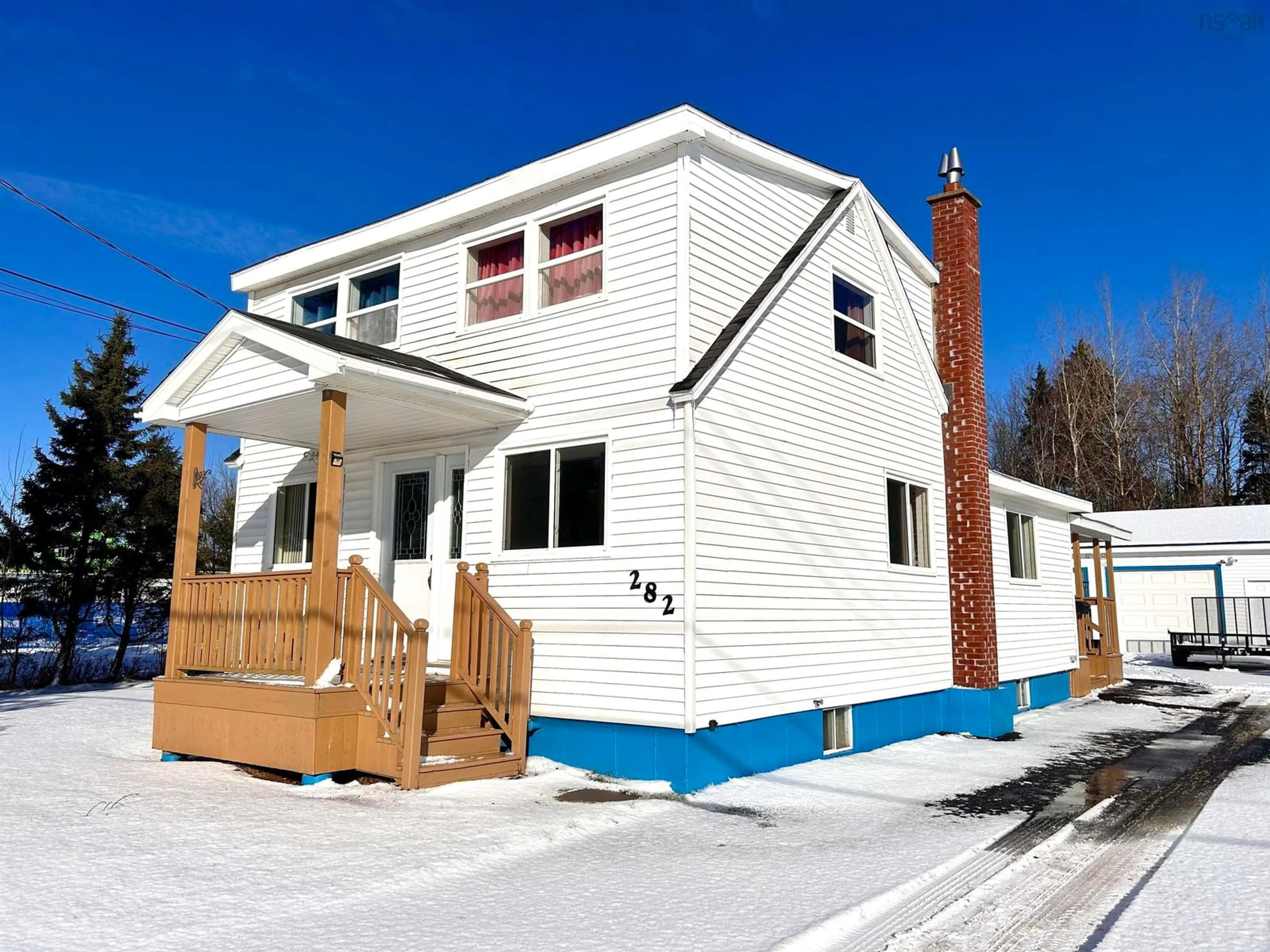 Home with vinyl exterior material, street for 282 Church St, Amherst Nova Scotia B4H 3C9