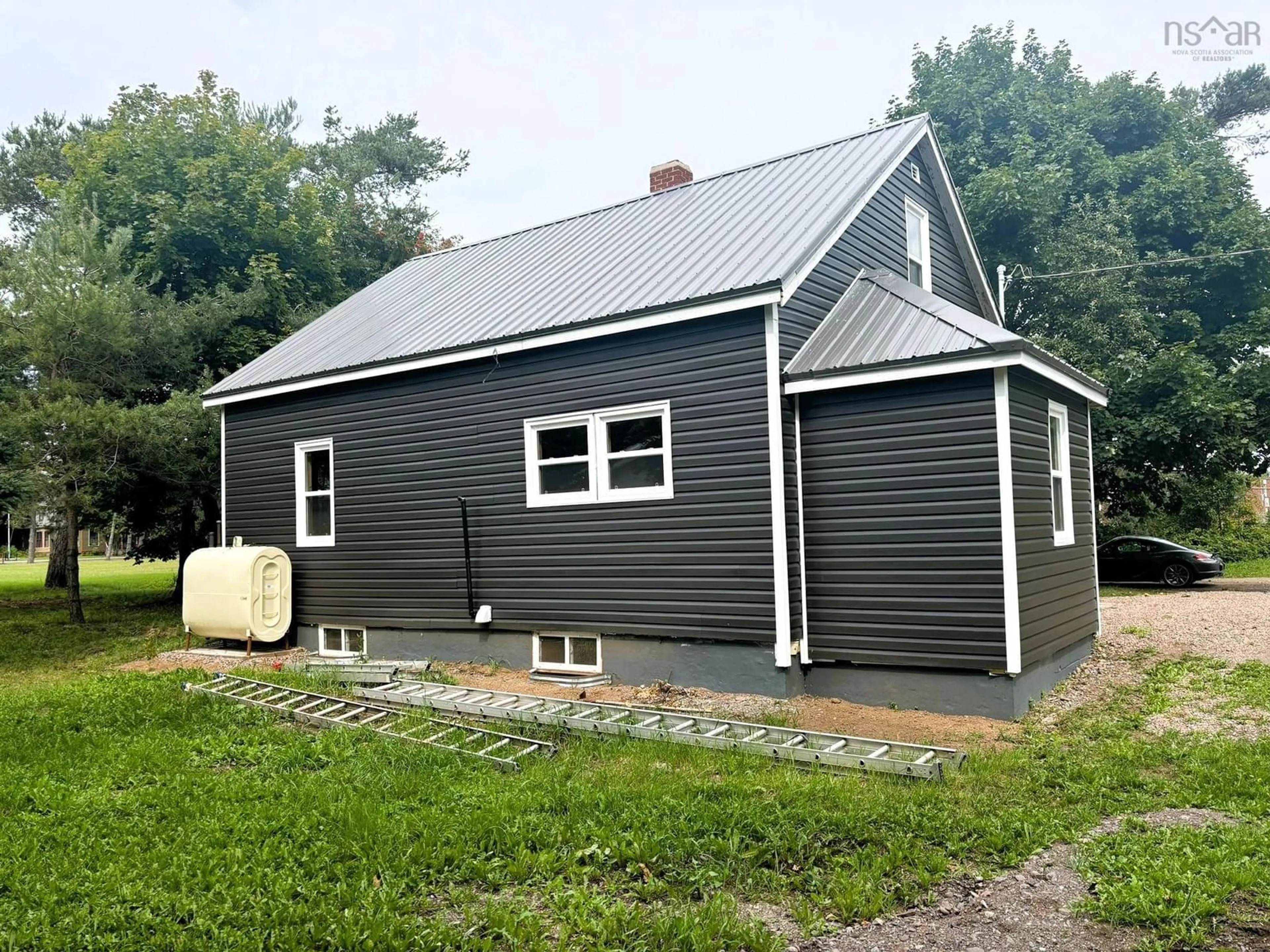 Shed for 15 Stanley St, Parrsboro Nova Scotia B0M 1S0