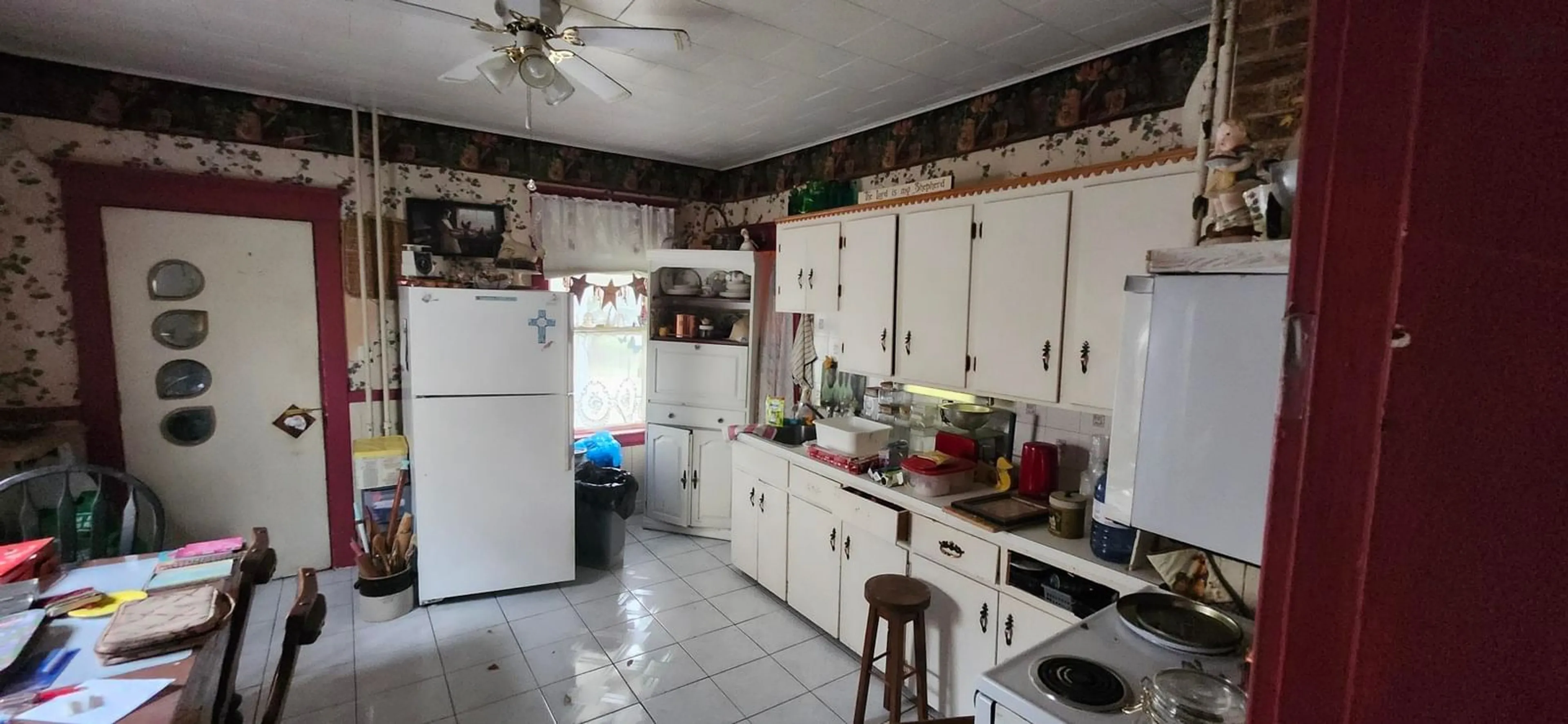 Standard kitchen, unknown for 188 James St, Sydney Nova Scotia B1N 2S9