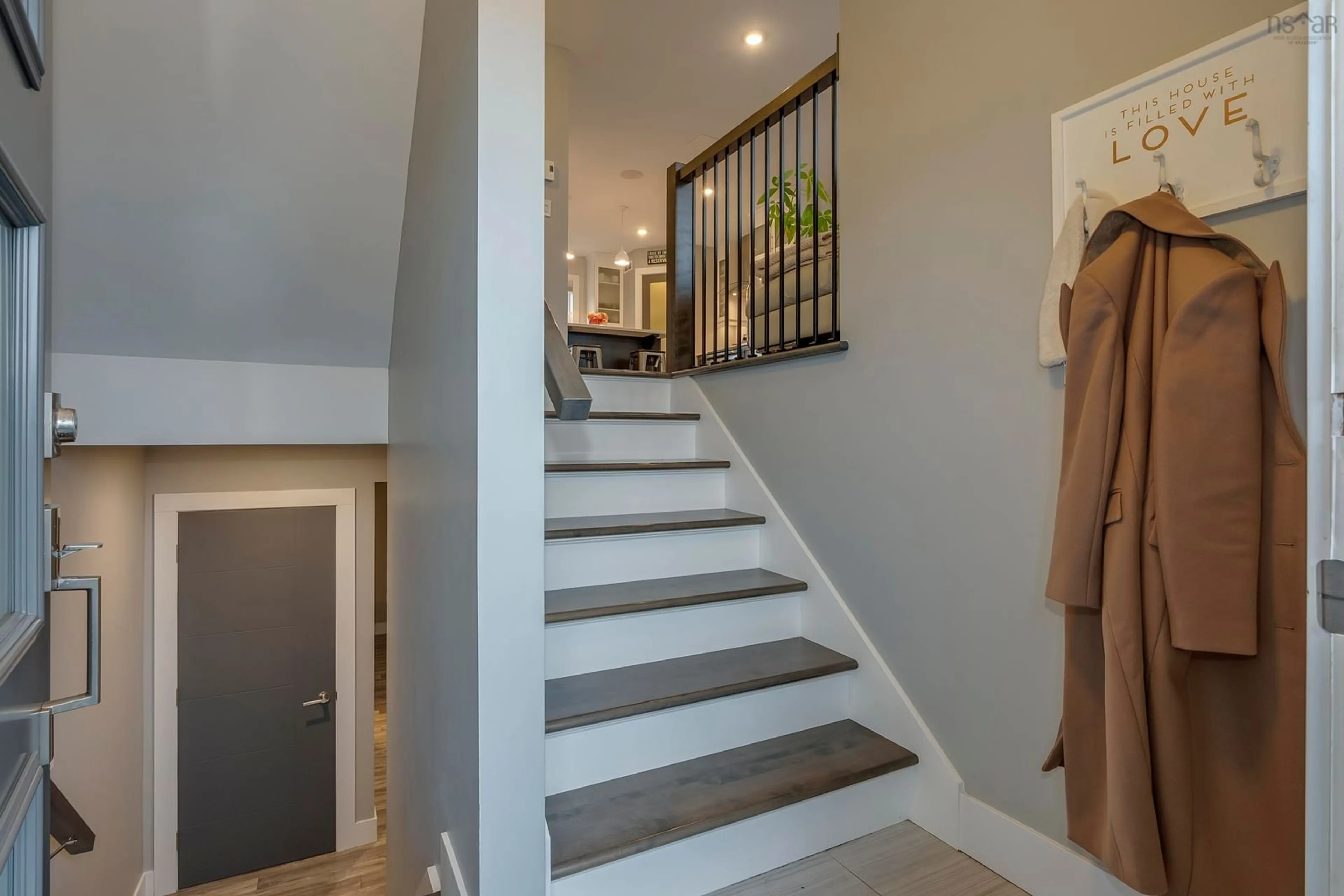 Indoor entryway for 3 Onyx Cres, Halifax Nova Scotia B3P 0H5