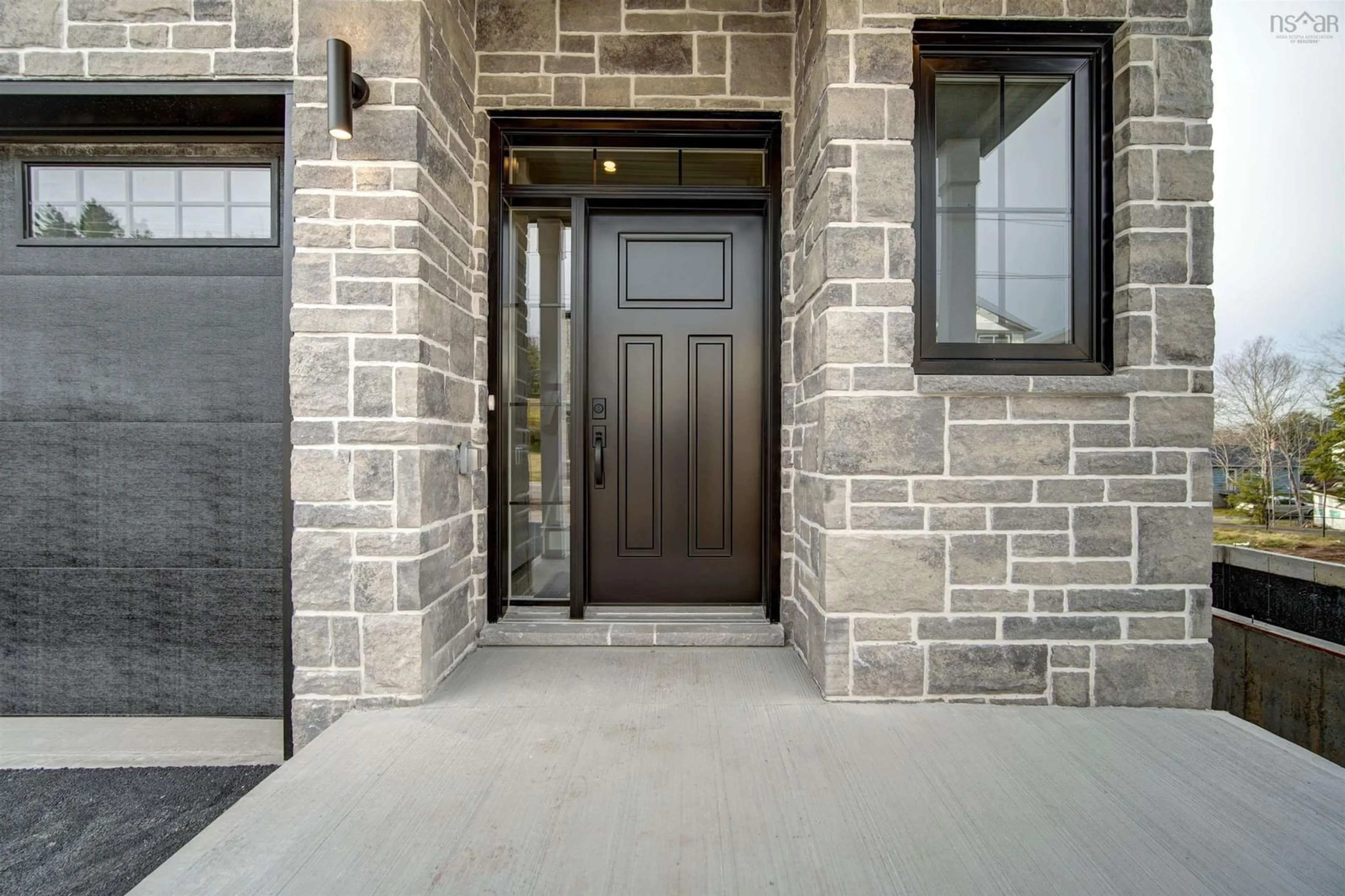 Indoor entryway for 53 Pearlgarden Close #PC36, Dartmouth Nova Scotia B2X 2G1