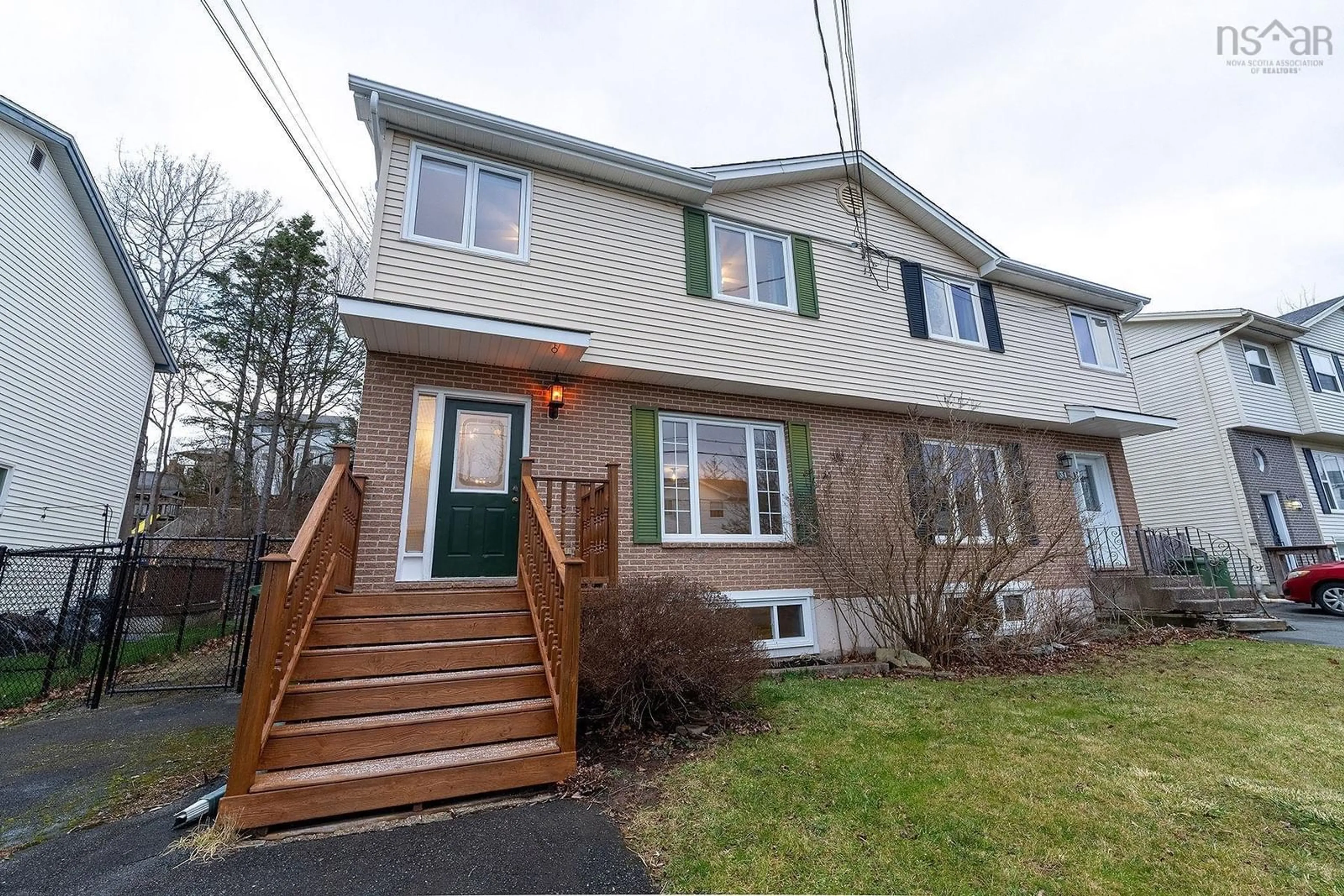 Home with vinyl exterior material, street for 33 Judy Anne Crt, Lower Sackville Nova Scotia B4C 3X8