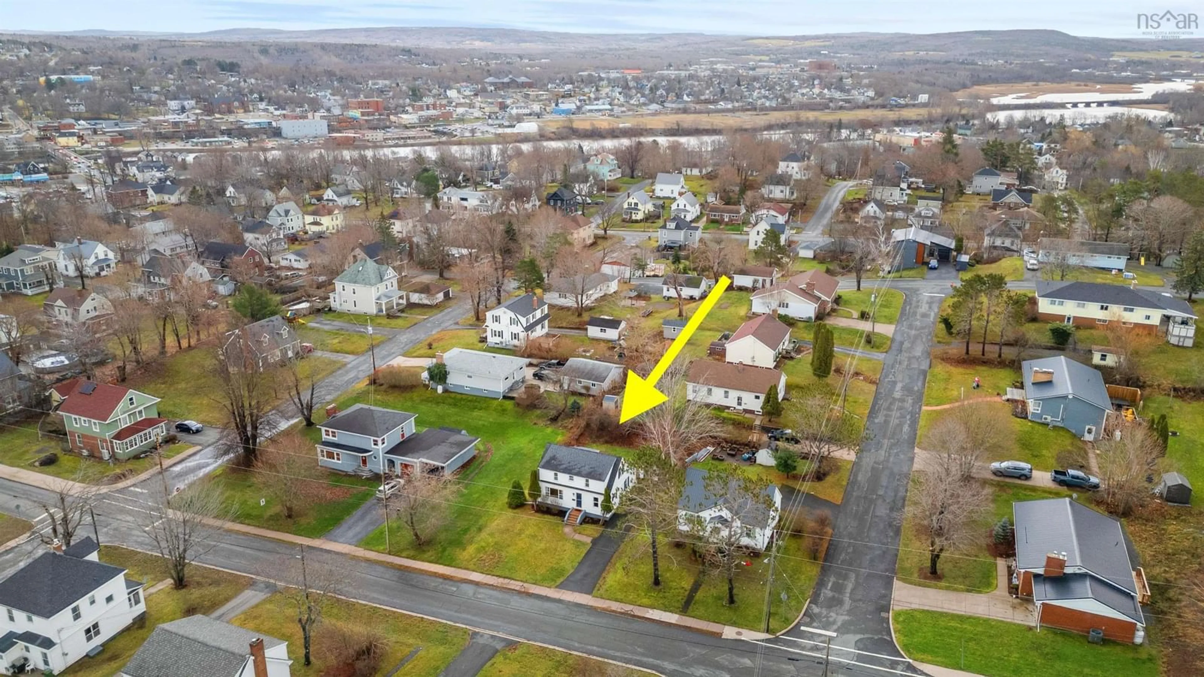 A pic from outside/outdoor area/front of a property/back of a property/a pic from drone, street for 168 Willow Ave, New Glasgow Nova Scotia B2H 1Z9