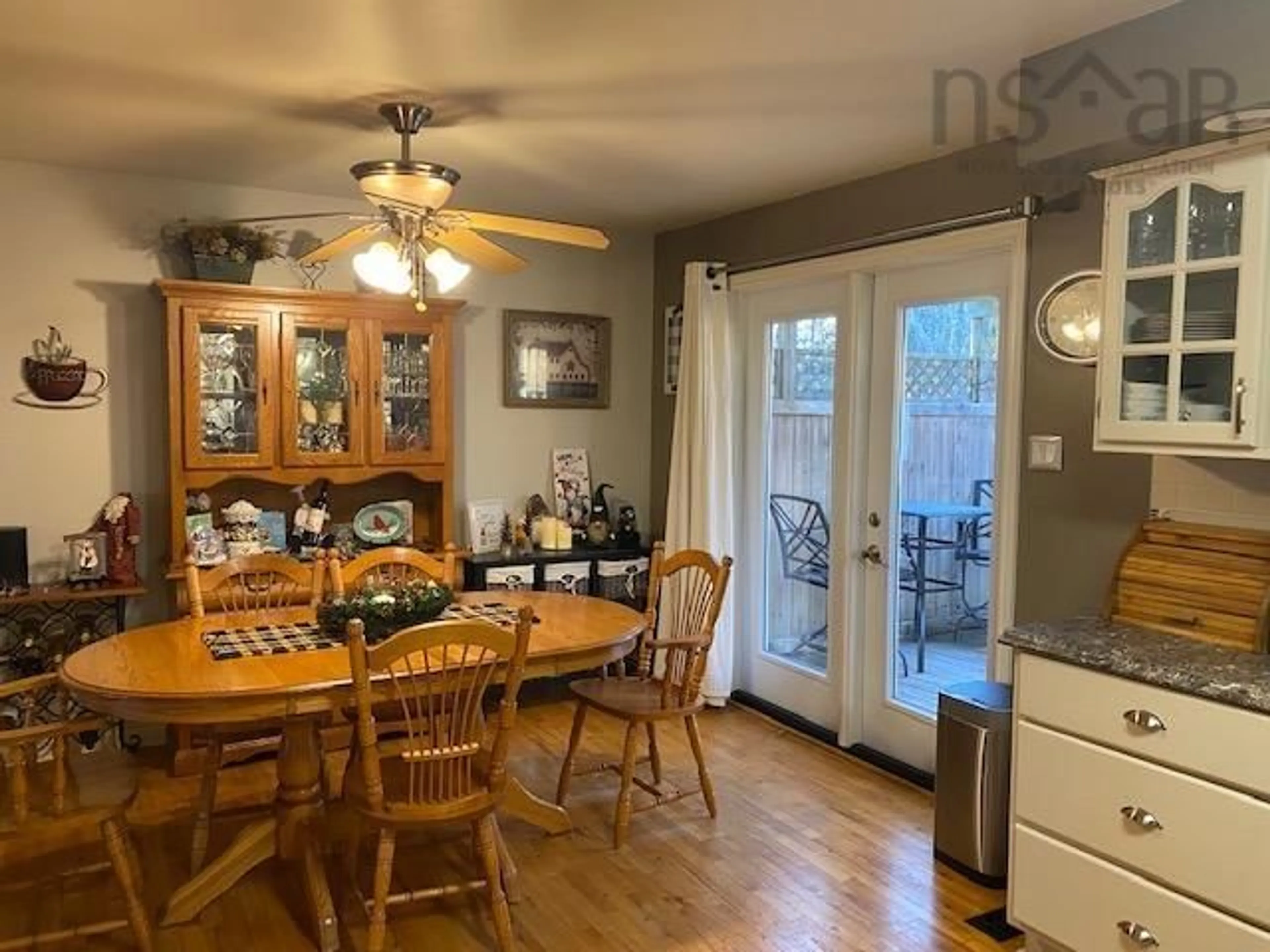 Dining room, wood/laminate floor for 11 Ryan Ave, Lantz Nova Scotia B2S 1X5