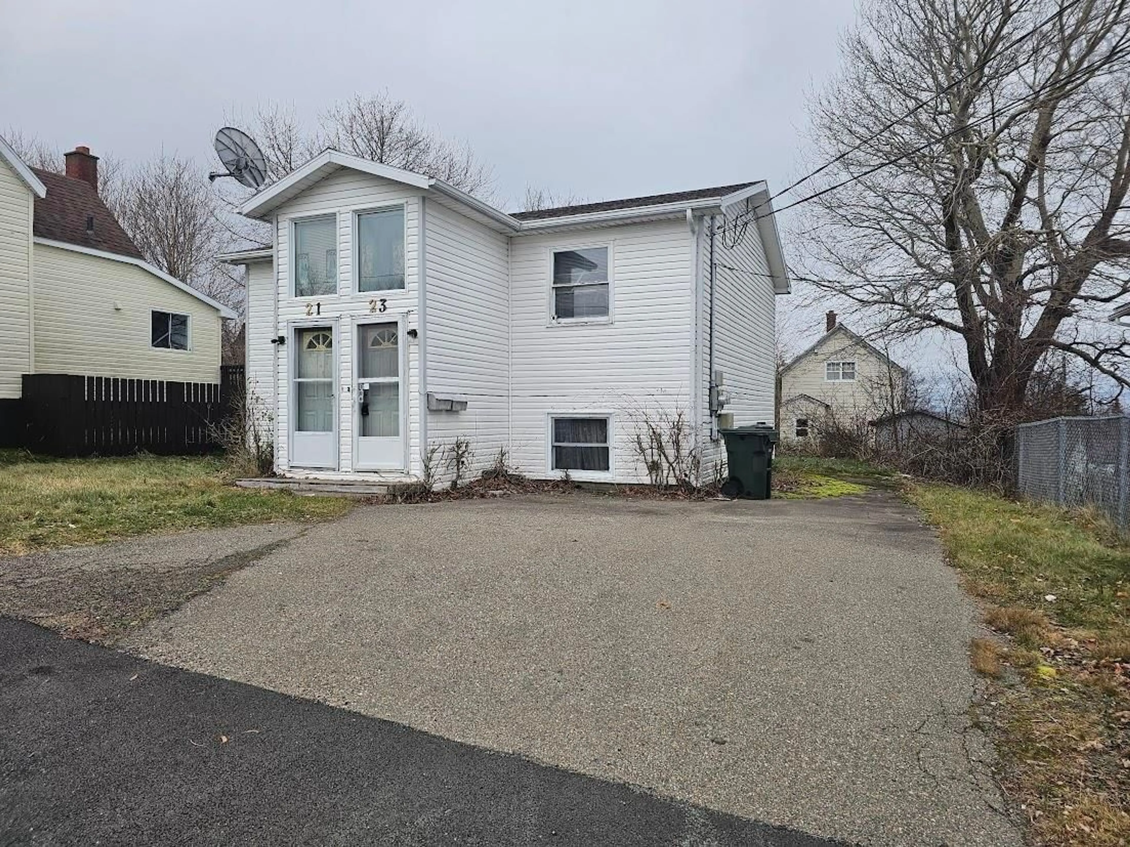 A pic from outside/outdoor area/front of a property/back of a property/a pic from drone, street for 21-23 Newbury St, Sydney Nova Scotia B1P 3P7